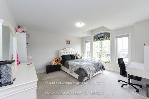 Photo 23 of 565 Kennedy Circle W, Milton, Cobban — HOMEH