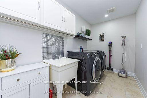 Photo 29 of 565 Kennedy Circle W, Milton, Cobban — HOMEH