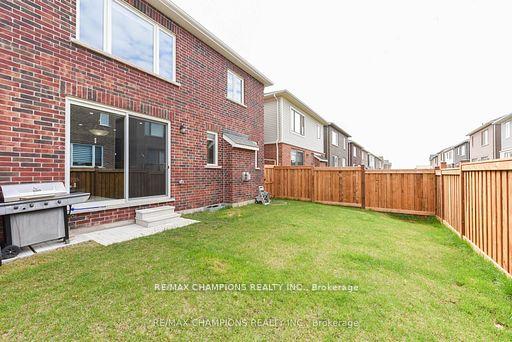Photo 34 of 565 Kennedy Circle W, Milton, Cobban — HOMEH