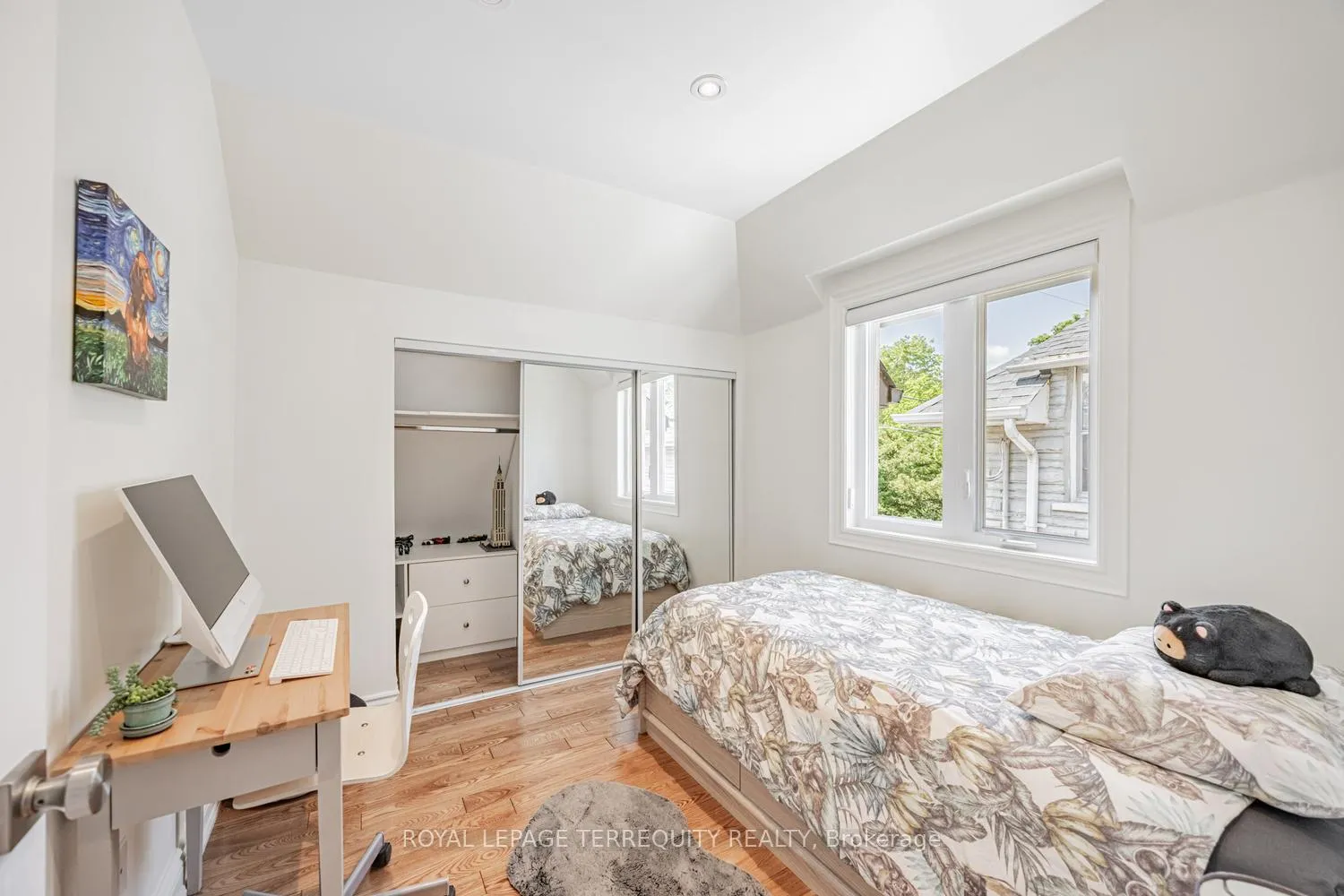 Photo 20 of 87 Eighth Street, Etobicoke, New Toronto — HOMEH