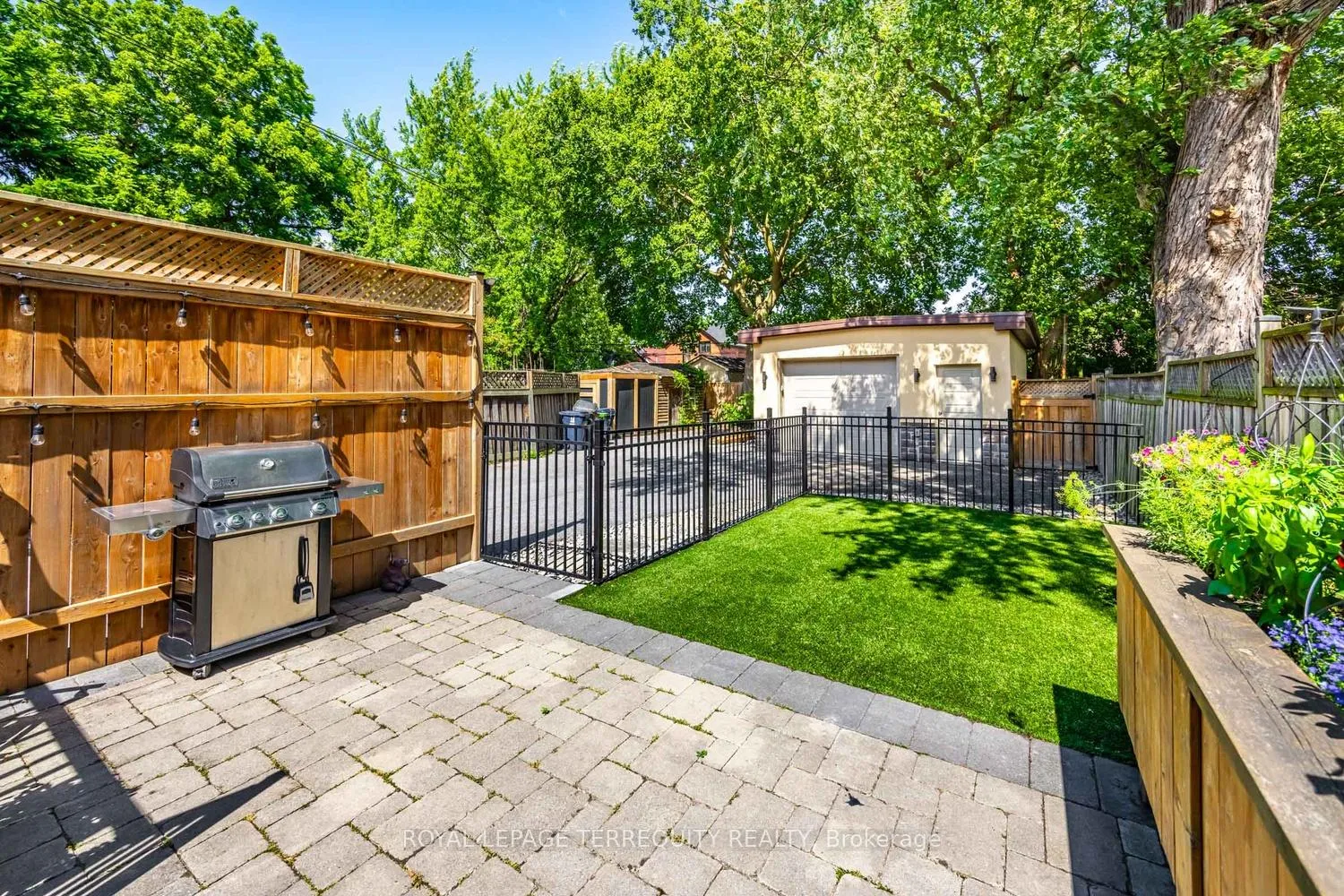 Photo 31 of 87 Eighth Street, Etobicoke, New Toronto — HOMEH