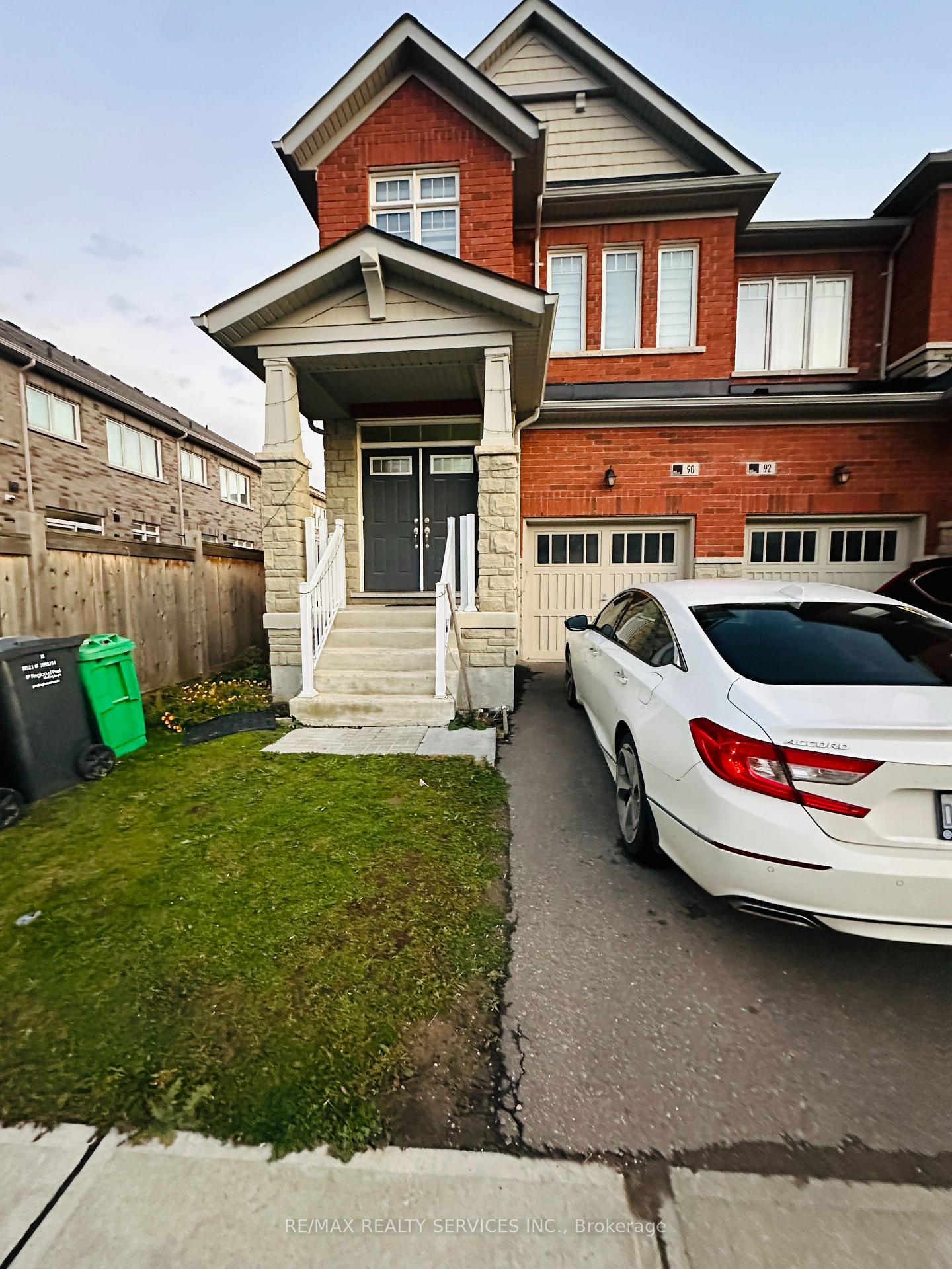 Photo 2 of 90 Royal Fern Crescent N, Caledon, Rural Caledon — HOMEH