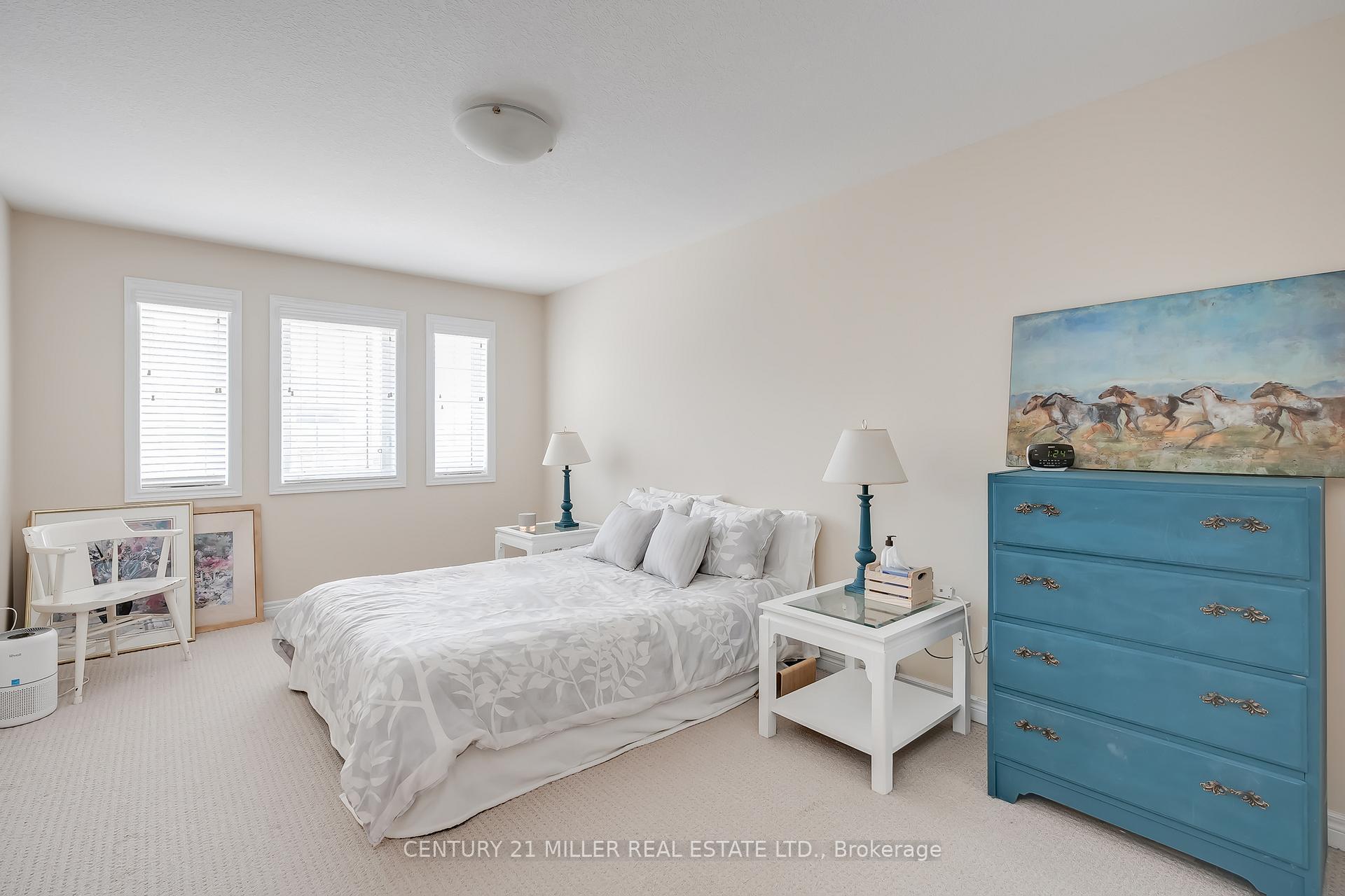 Photo 13 of Unit 19, 45 Seabreeze Crescent, Hamilton, Stoney Creek — HOMEH
