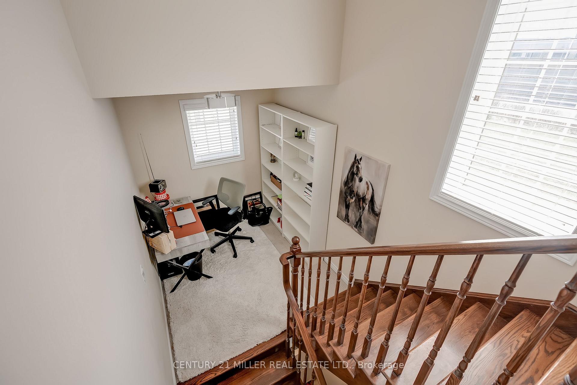 Photo 19 of Unit 19, 45 Seabreeze Crescent, Hamilton, Stoney Creek — HOMEH
