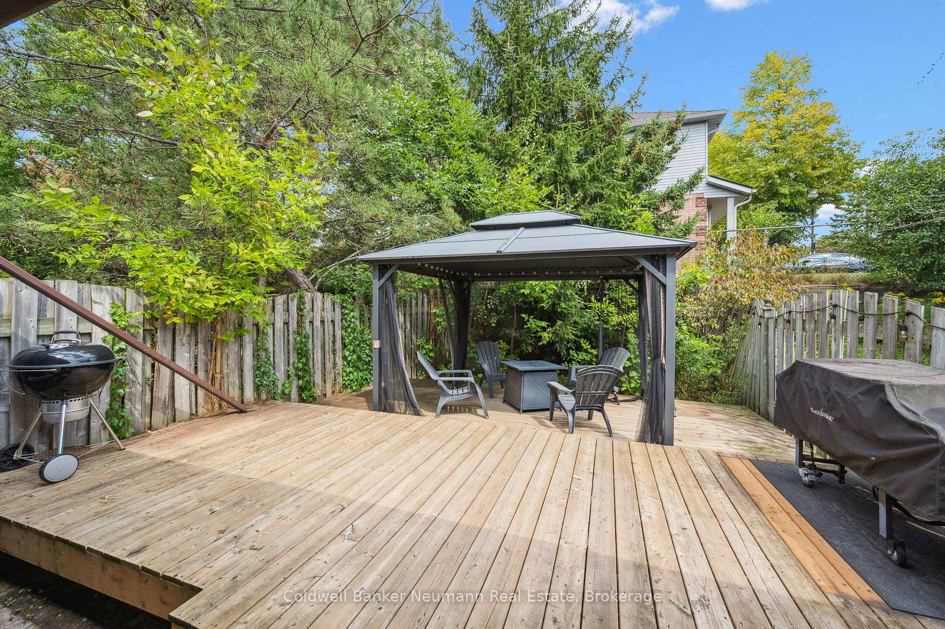 Photo 30 of 29 Grandridge Crescent, Guelph, Willow West/Sugarbush/West Acres — HOMEH