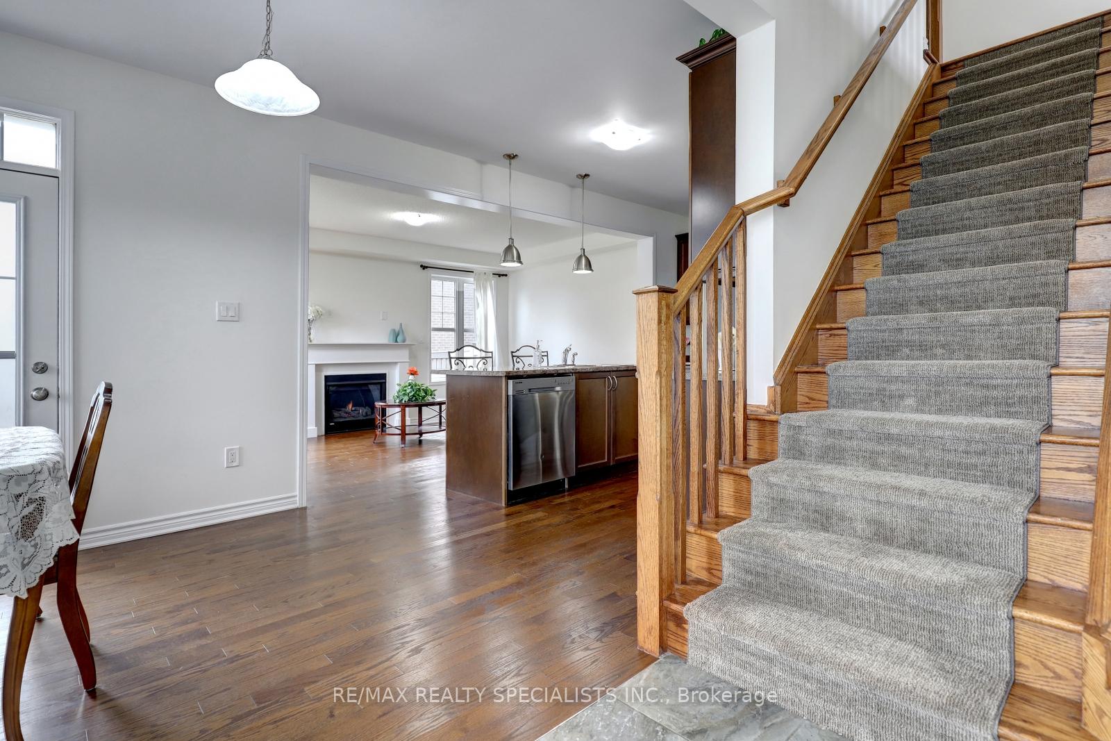 Photo 6 of 404 Clarkson Gate, Milton, Ford — HOMEH