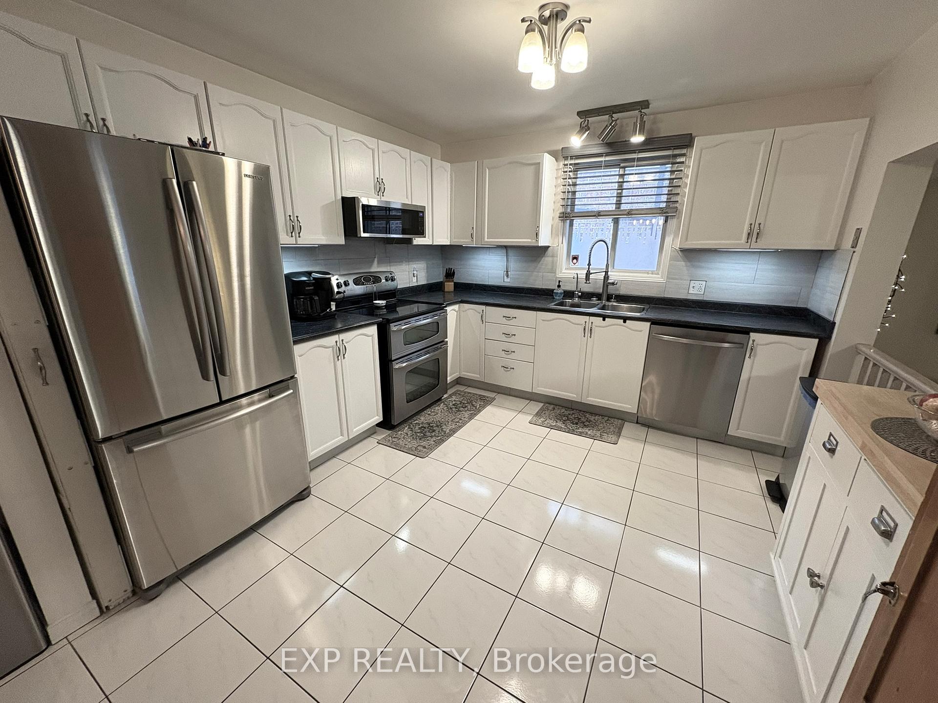 Photo 8 of 332 Acadia Drive, Hamilton, Butler — HOMEH