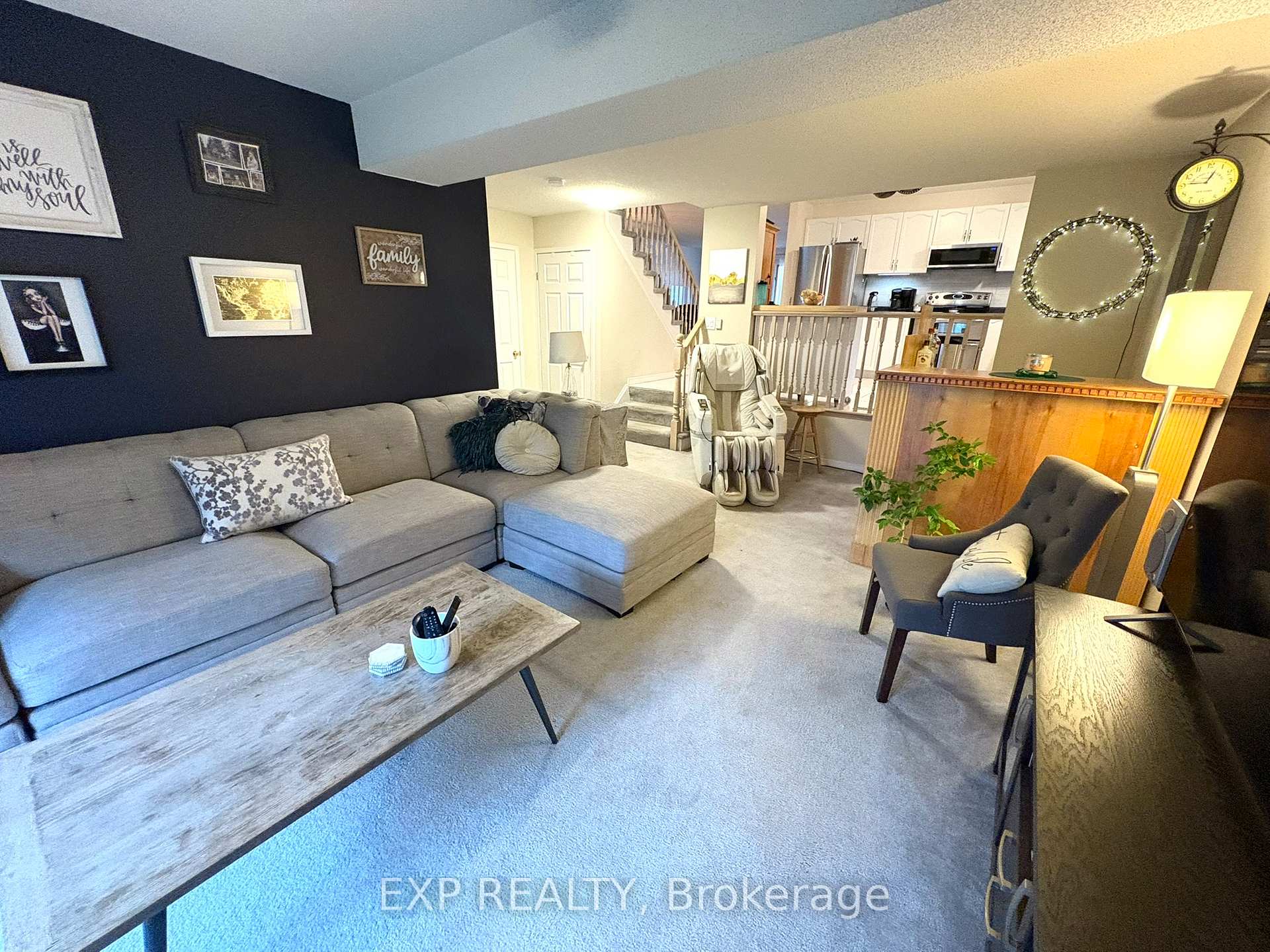 Photo 10 of 332 Acadia Drive, Hamilton, Butler — HOMEH