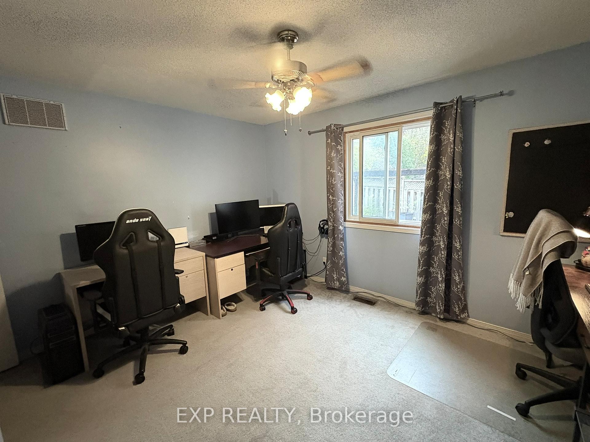 Photo 11 of 332 Acadia Drive, Hamilton, Butler — HOMEH