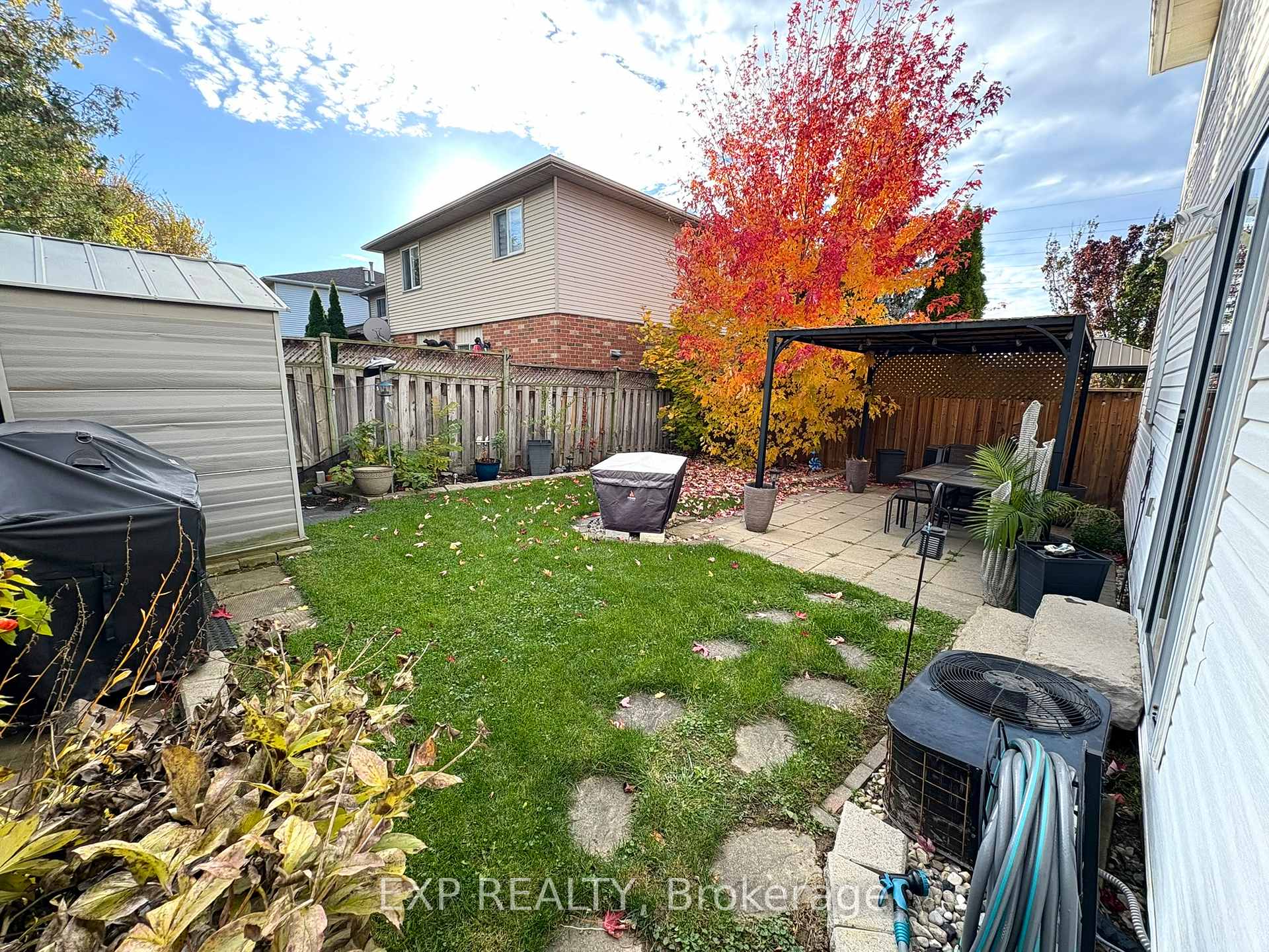 Photo 20 of 332 Acadia Drive, Hamilton, Butler — HOMEH
