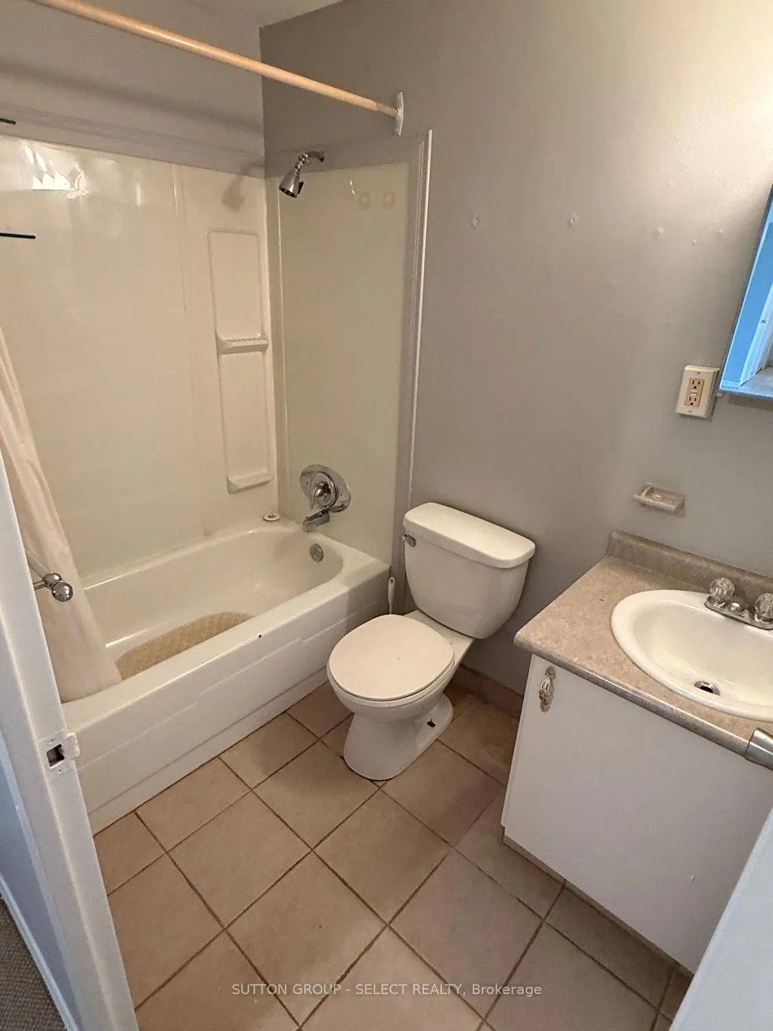 Photo 8 of Unit 1, 75 Baldoon Road, Chatham-Kent, Chatham — HOMEH
