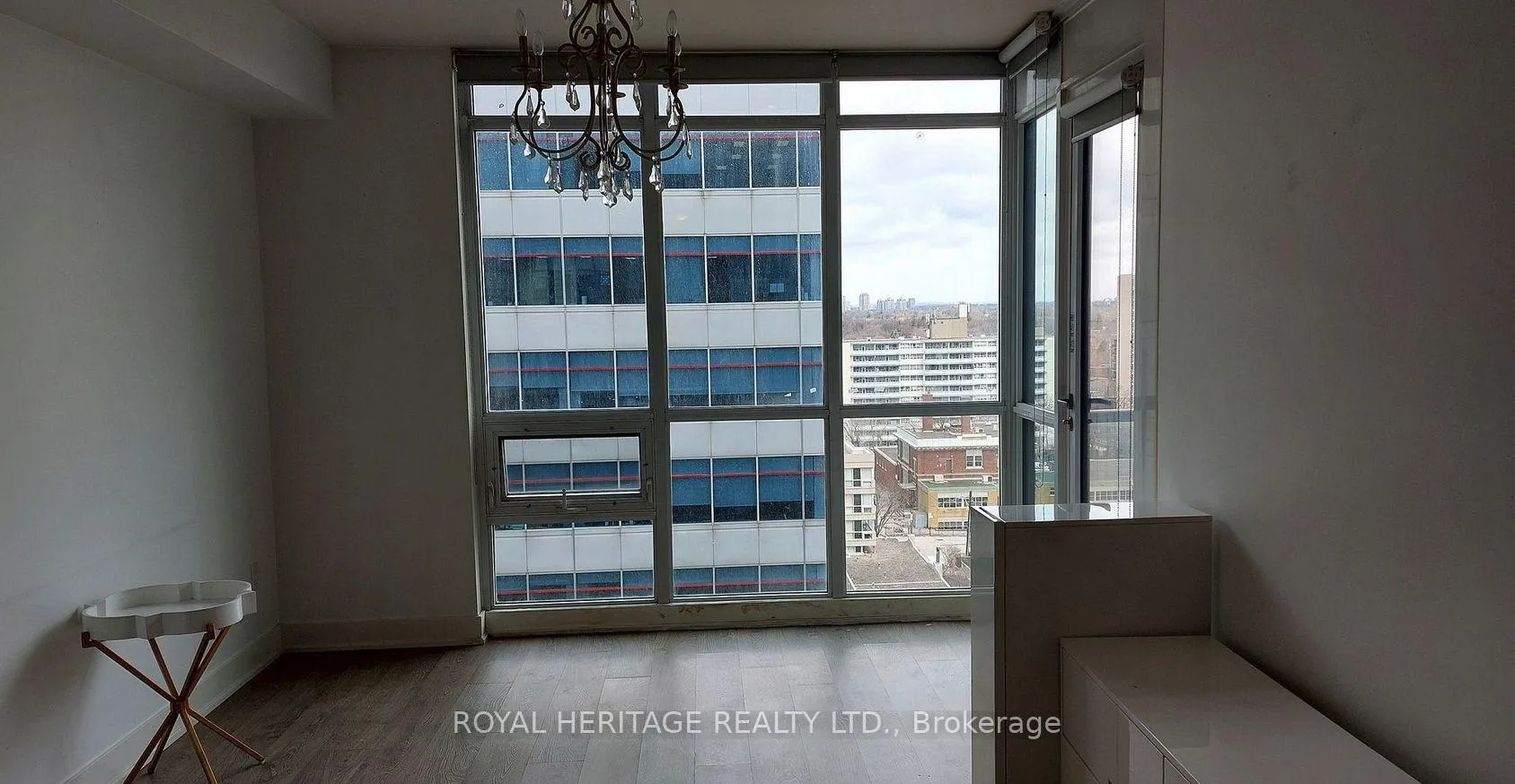 Photo 6 of Unit 1106, 30 Roehampton Avenue, Toronto, Mount Pleasant West — HOMEH