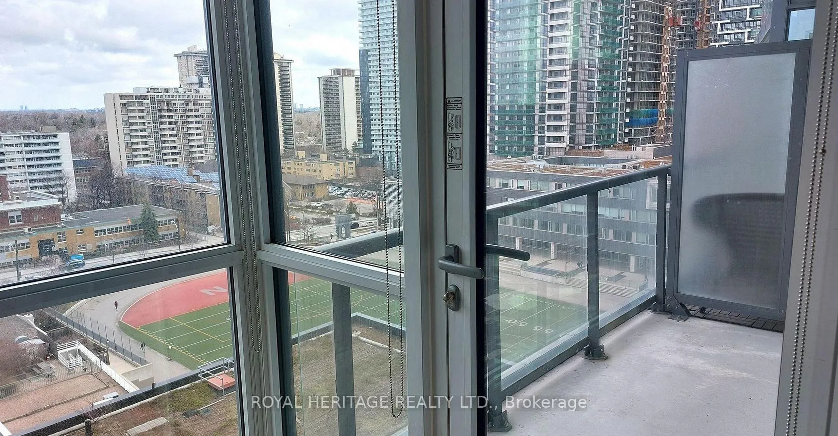 Photo 8 of Unit 1106, 30 Roehampton Avenue, Toronto, Mount Pleasant West — HOMEH