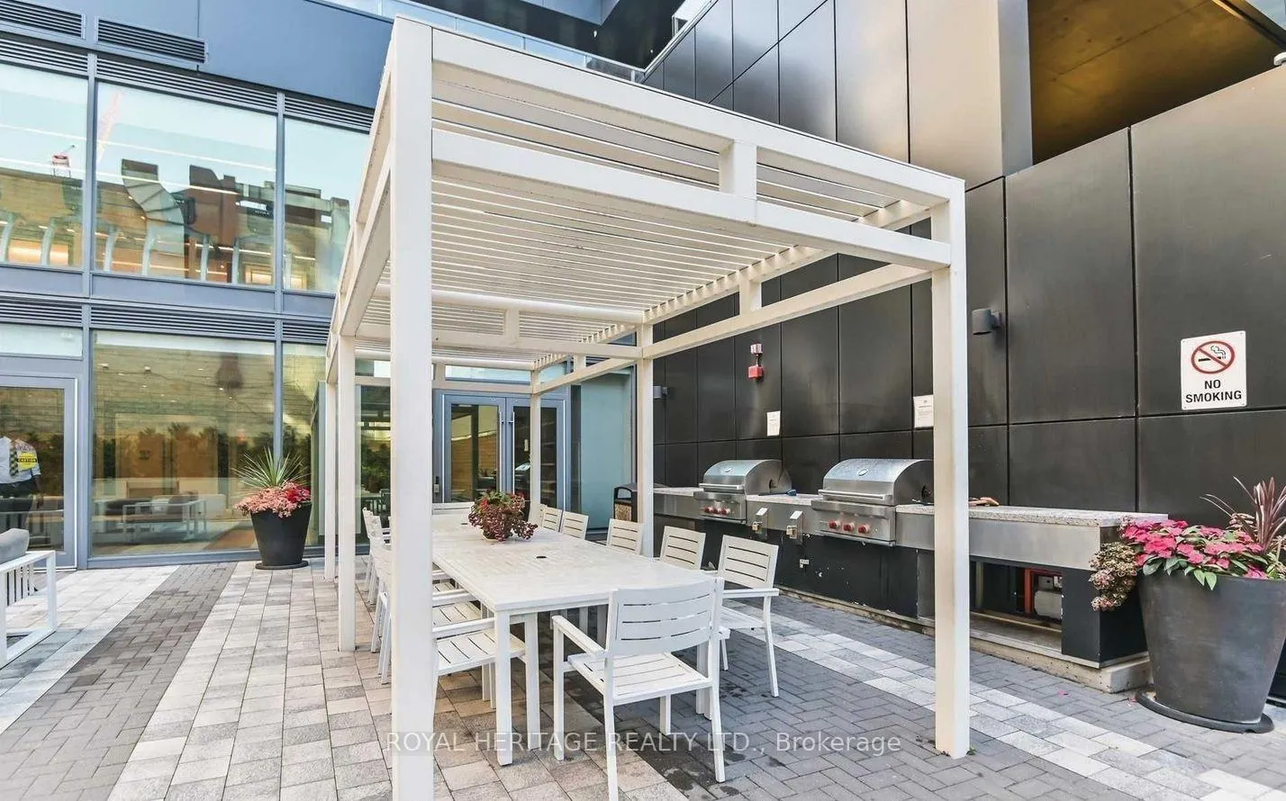 Photo 22 of Unit 1106, 30 Roehampton Avenue, Toronto, Mount Pleasant West — HOMEH