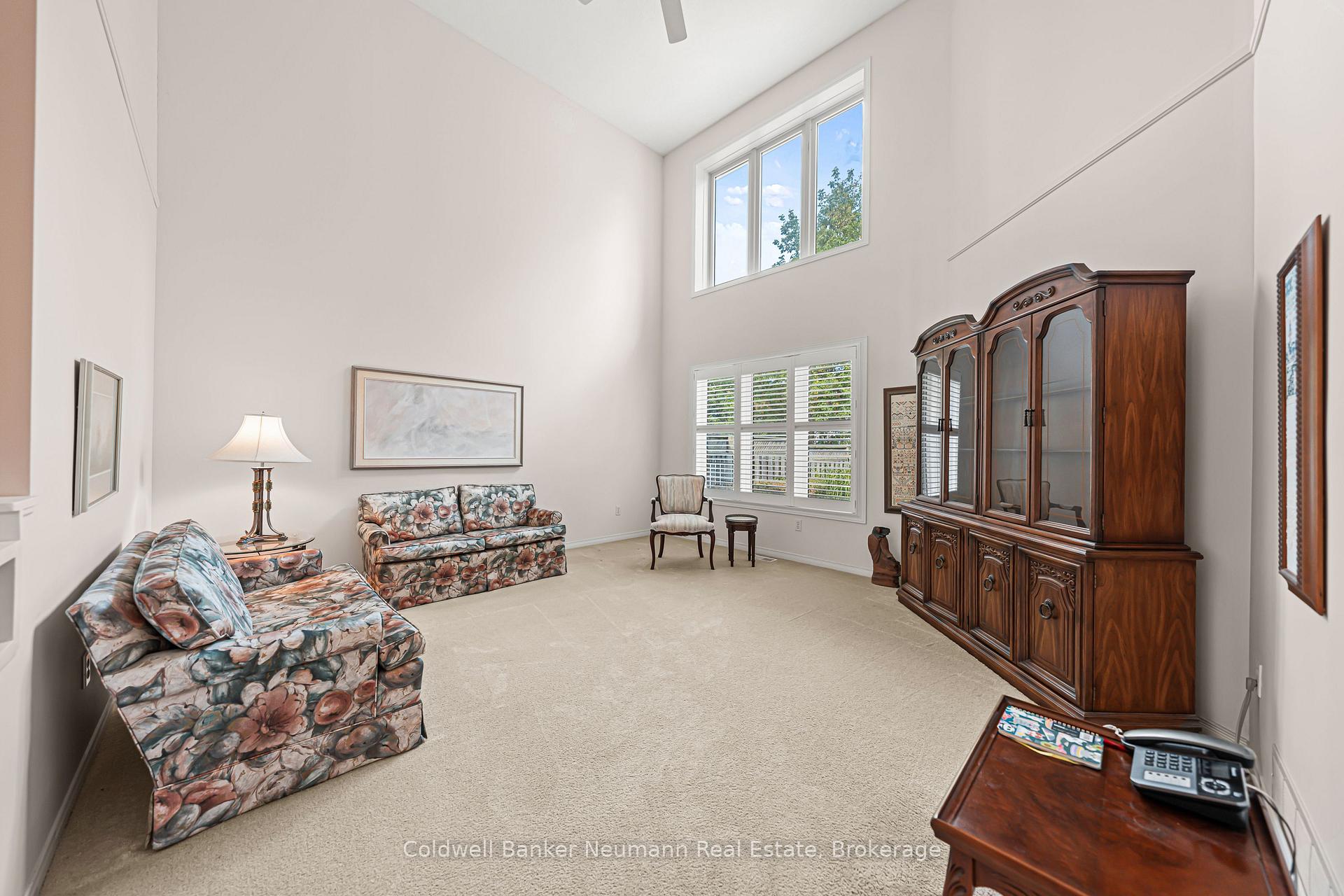 Photo 6 of 7 Camm Crescent, Guelph, Pineridge/Westminster Woods — HOMEH