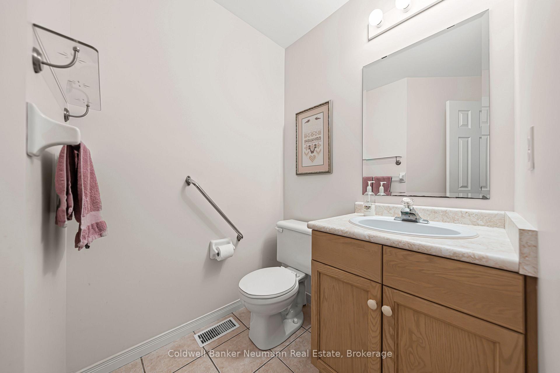 Photo 16 of 7 Camm Crescent, Guelph, Pineridge/Westminster Woods — HOMEH
