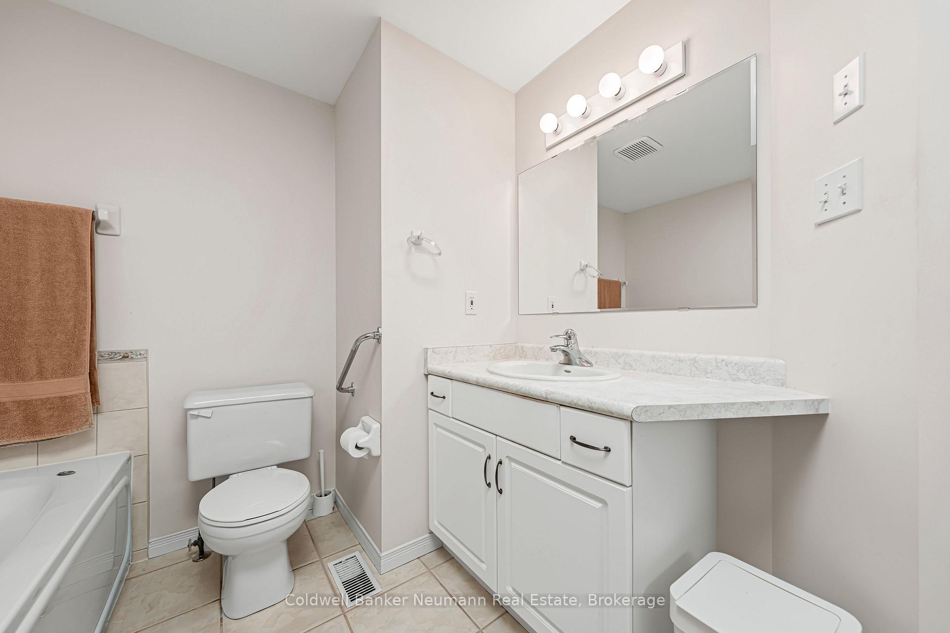 Photo 23 of 7 Camm Crescent, Guelph, Pineridge/Westminster Woods — HOMEH