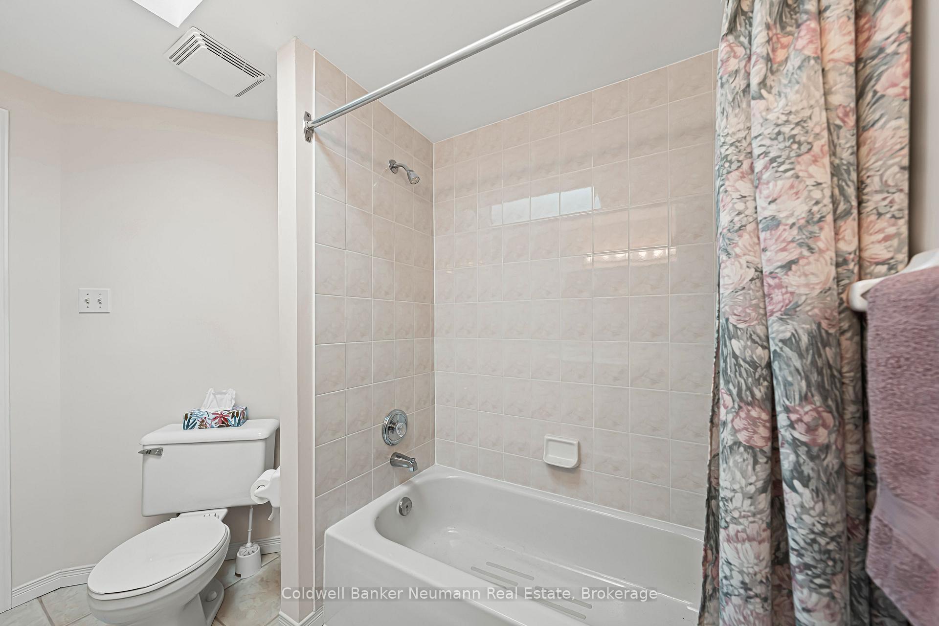 Photo 30 of 7 Camm Crescent, Guelph, Pineridge/Westminster Woods — HOMEH