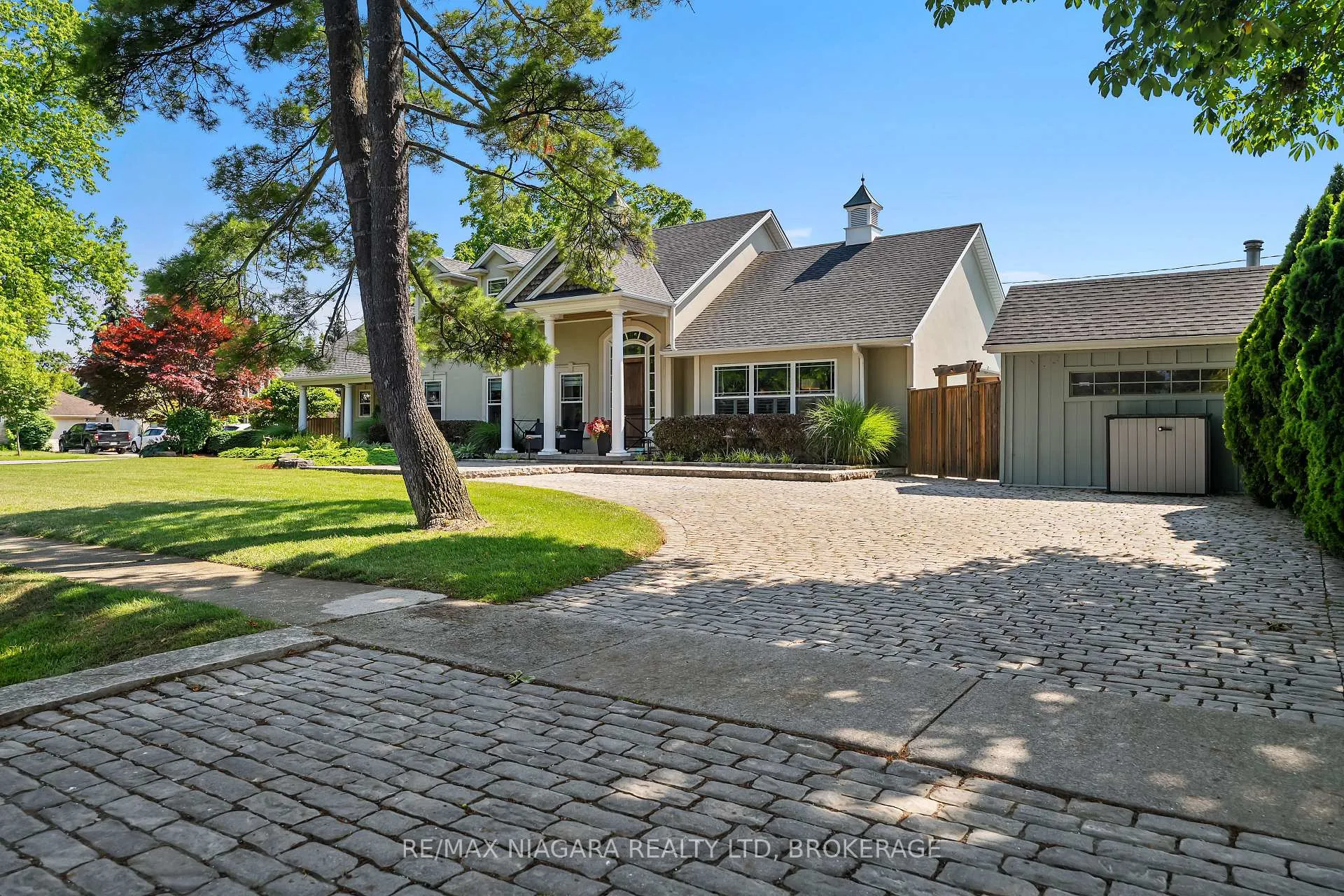 Photo 2 of 1 Graham Avenue, St. Catharines, Port Dalhousie — HOMEH