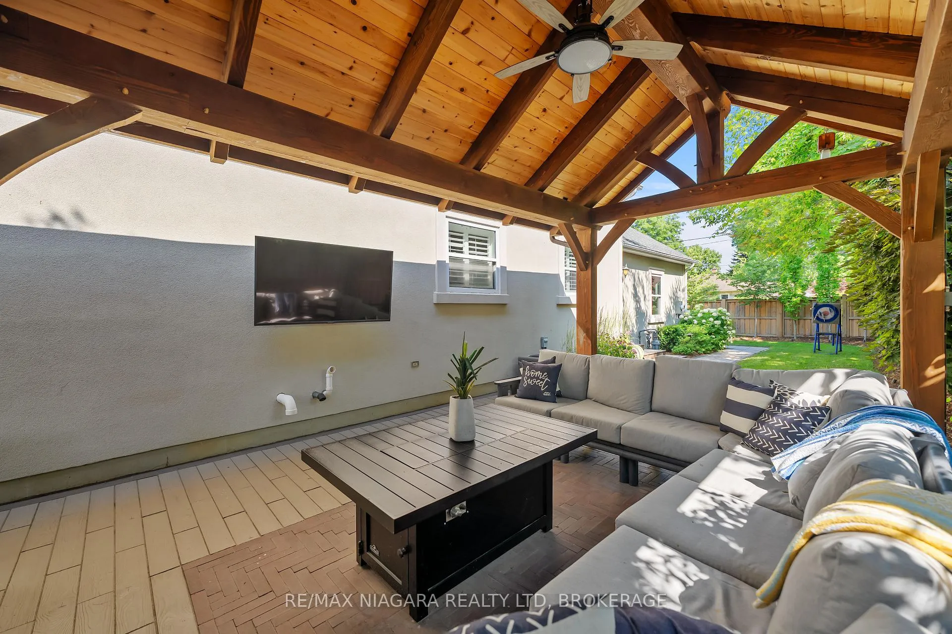 Photo 36 of 1 Graham Avenue, St. Catharines, Port Dalhousie — HOMEH