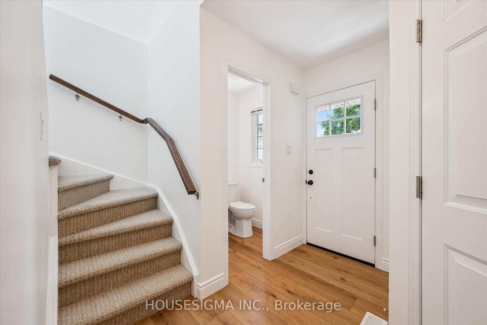Photo 4 of 47 Marsh Crescent, Guelph, Pineridge/Westminster Woods — HOMEH