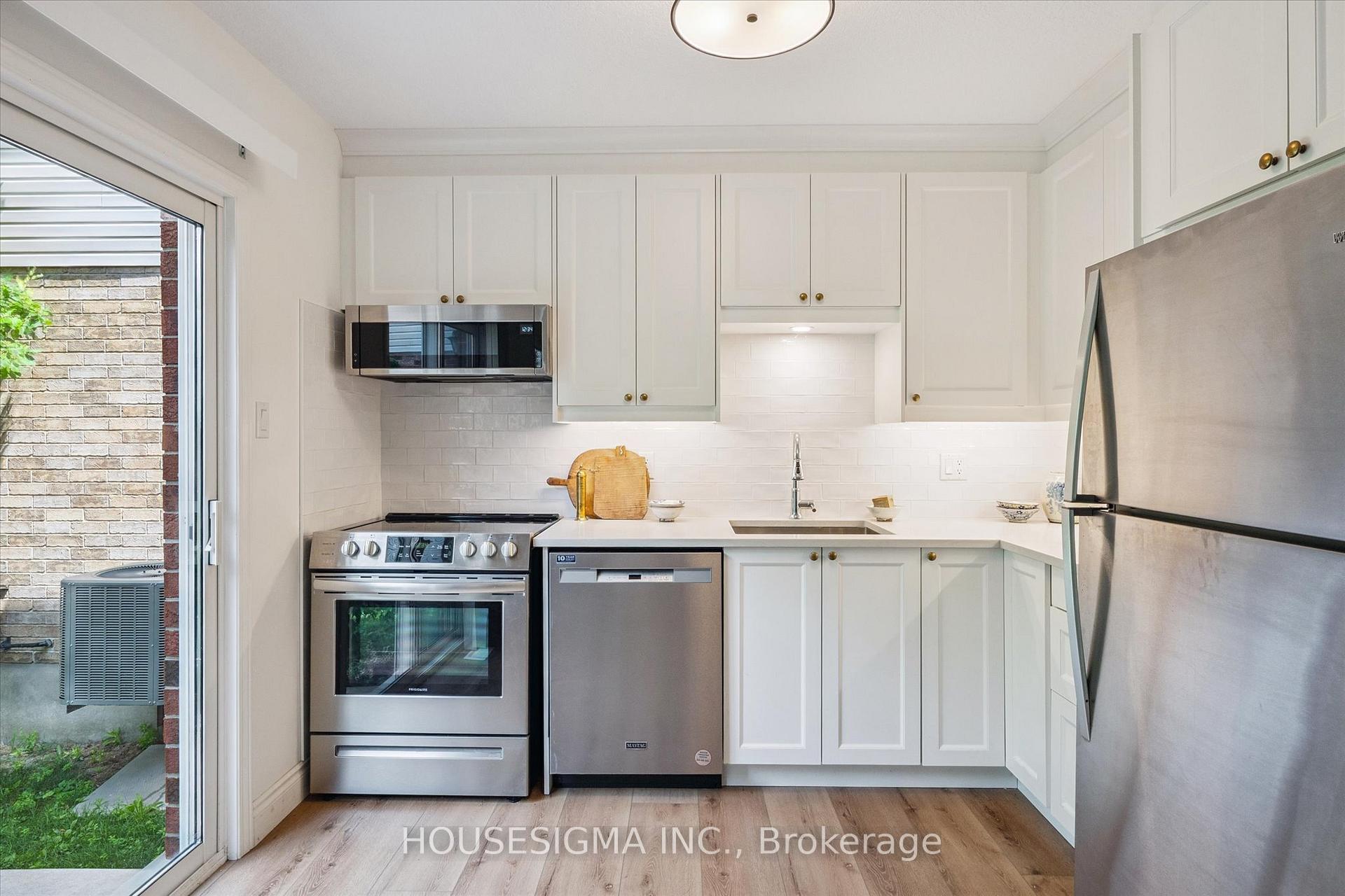 Photo 10 of 47 Marsh Crescent, Guelph, Pineridge/Westminster Woods — HOMEH