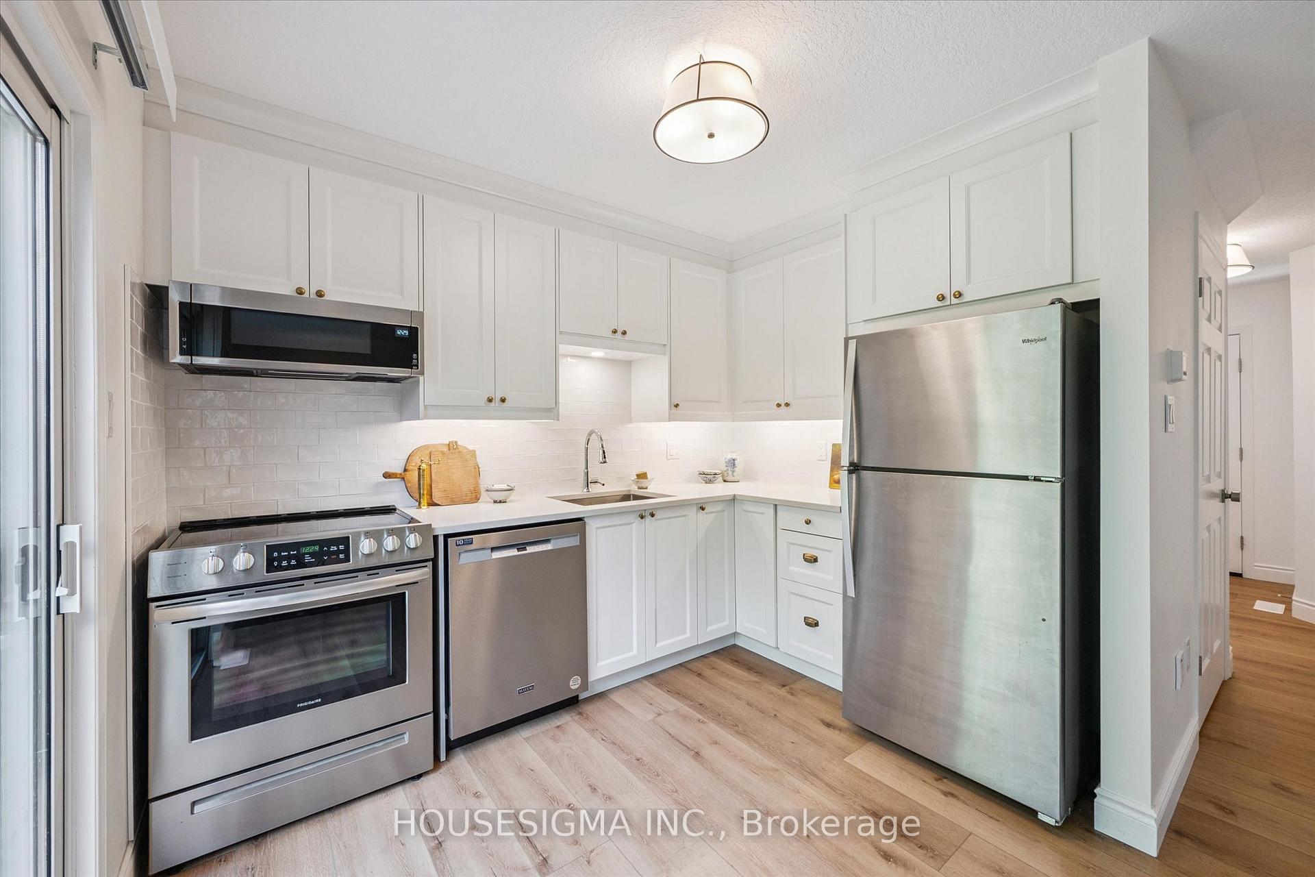 Photo 11 of 47 Marsh Crescent, Guelph, Pineridge/Westminster Woods — HOMEH
