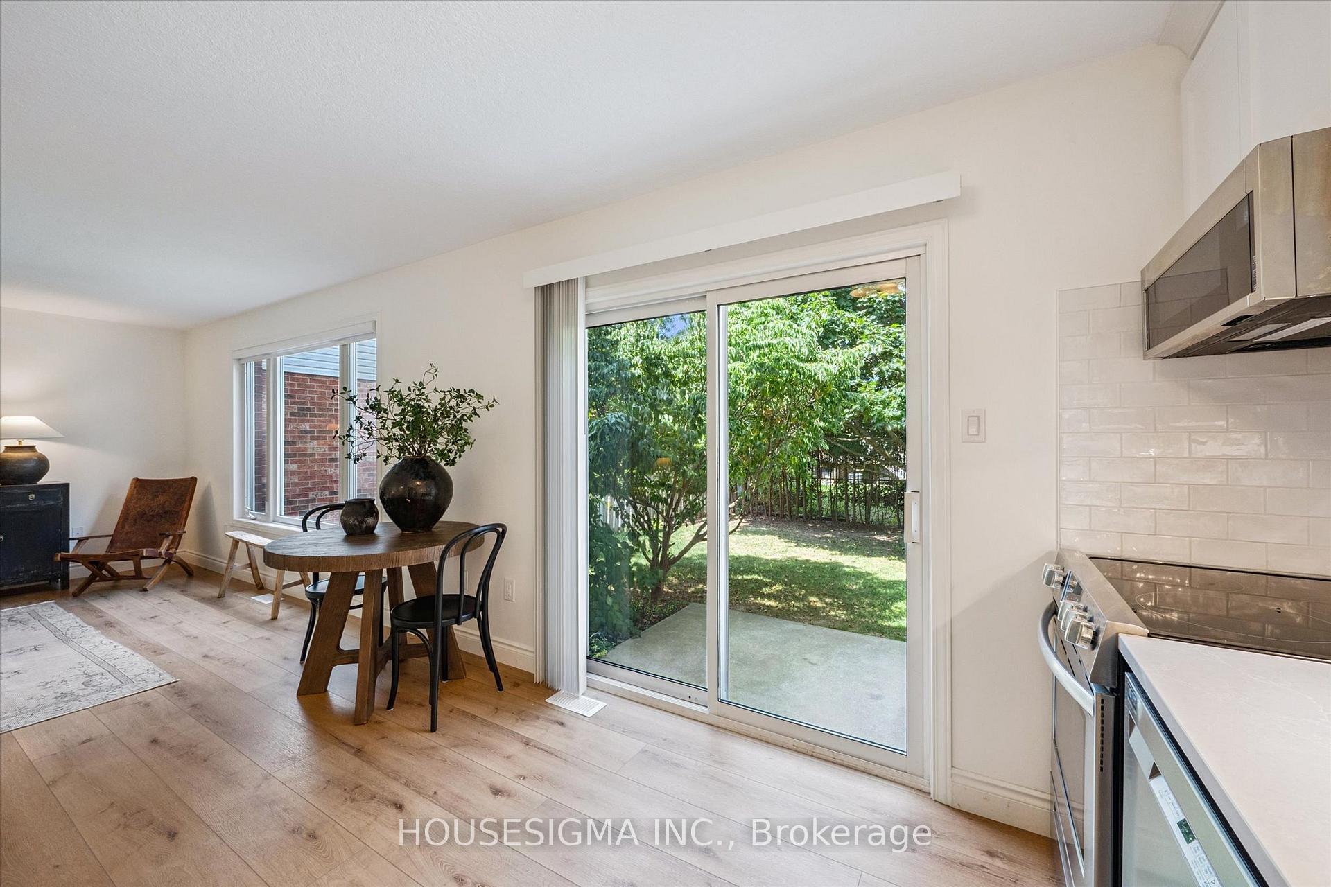 Photo 13 of 47 Marsh Crescent, Guelph, Pineridge/Westminster Woods — HOMEH