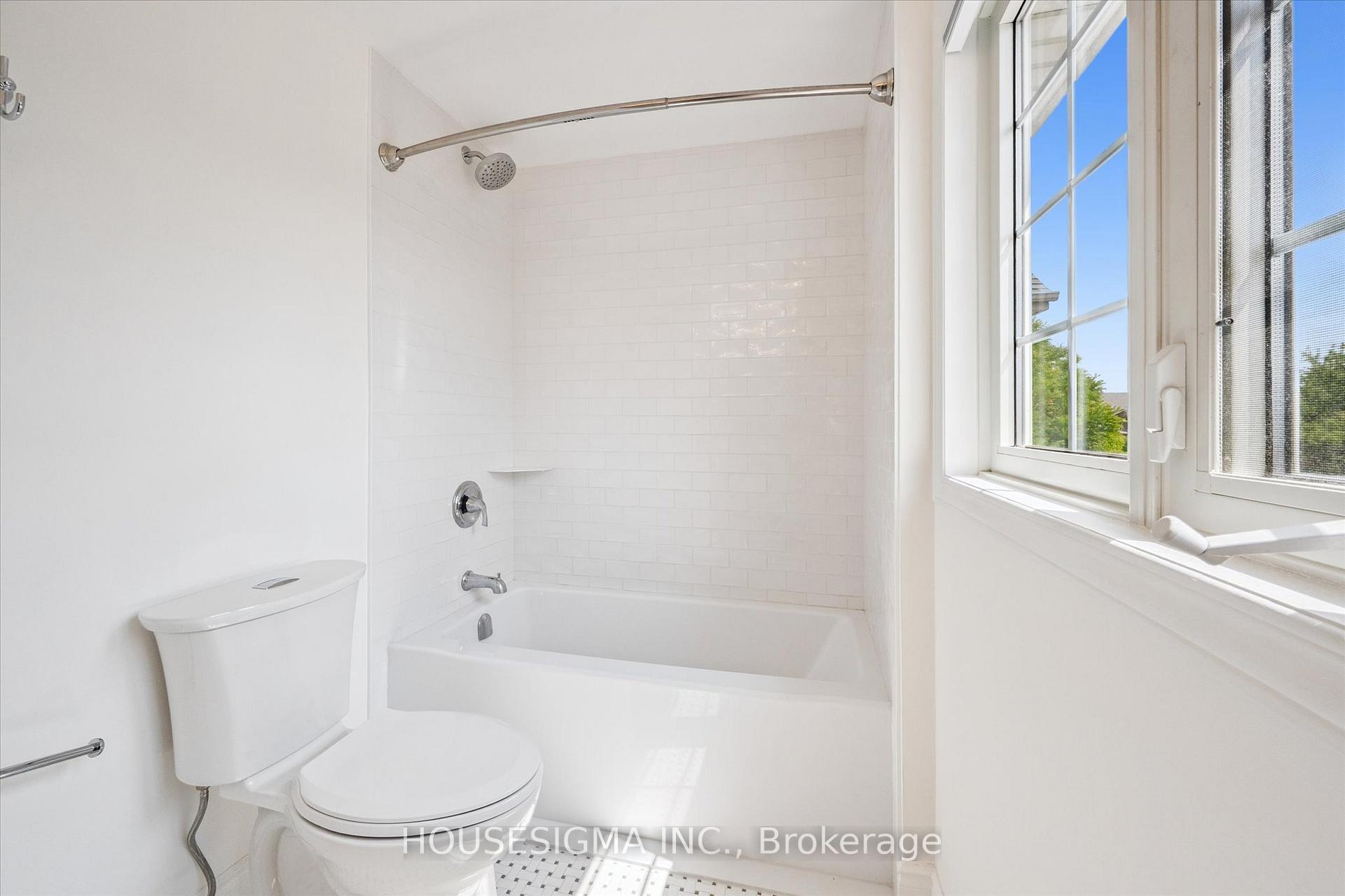 Photo 22 of 47 Marsh Crescent, Guelph, Pineridge/Westminster Woods — HOMEH