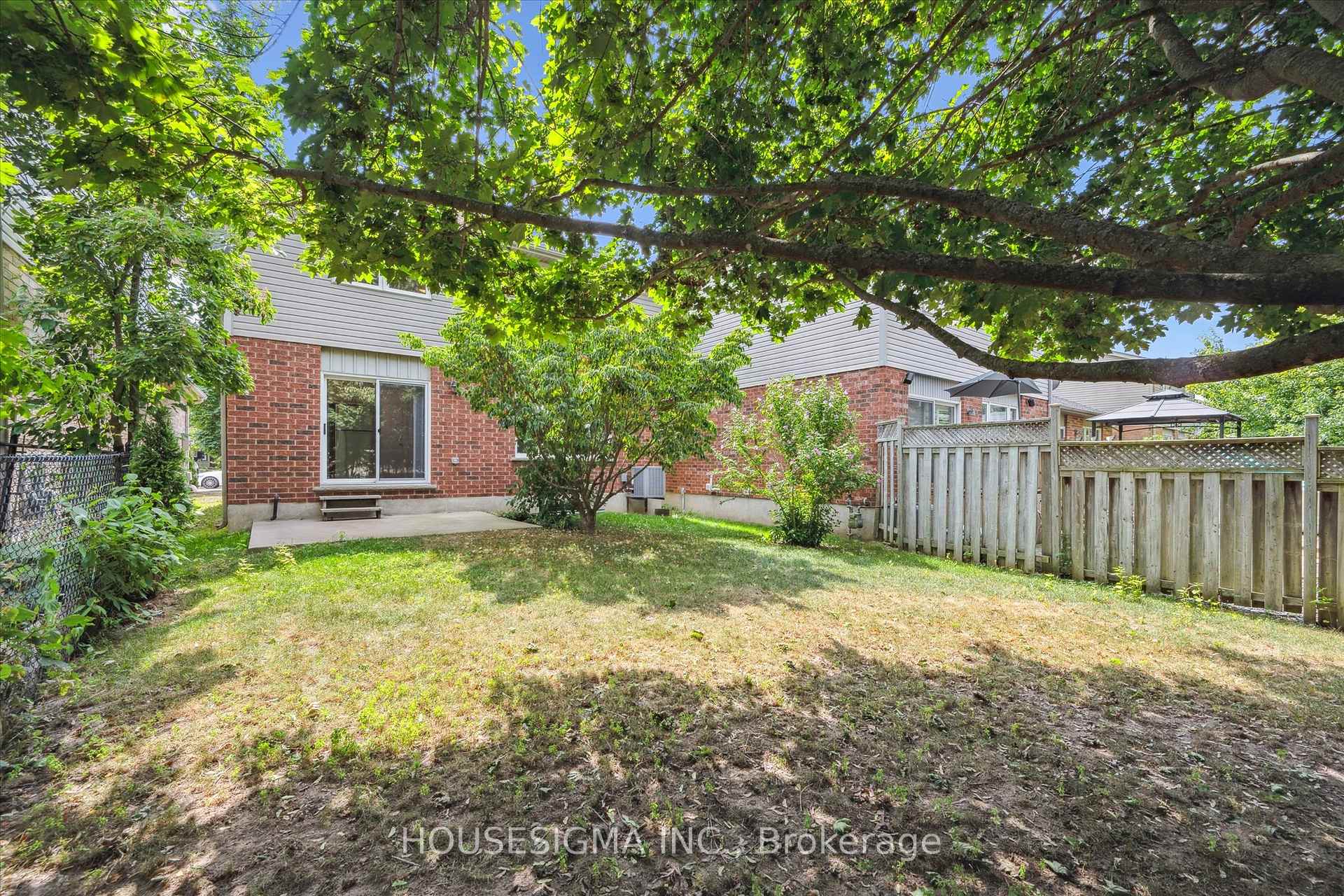 Photo 24 of 47 Marsh Crescent, Guelph, Pineridge/Westminster Woods — HOMEH