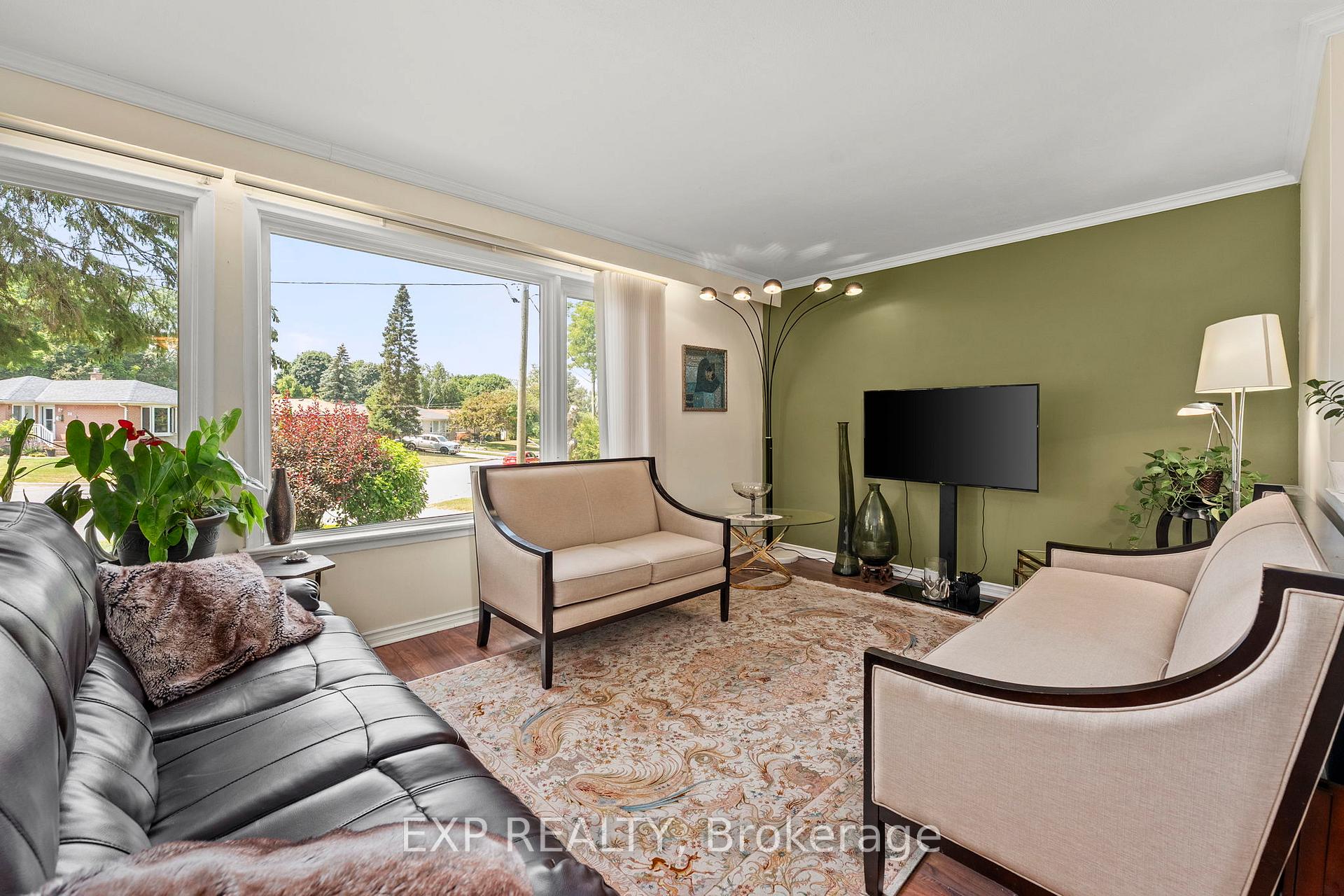 Photo 9 of 31 Patrick Drive, Aurora, Aurora Highlands — HOMEH