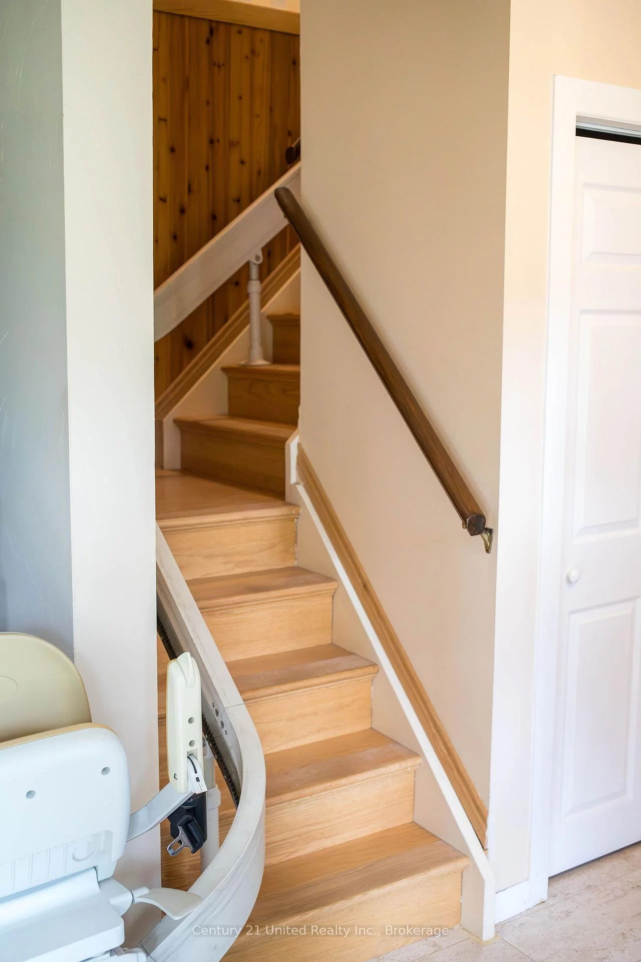 Photo 7 of 9588 Ardagh Crescent, Hamilton Township, Rural Hamilton — HOMEH
