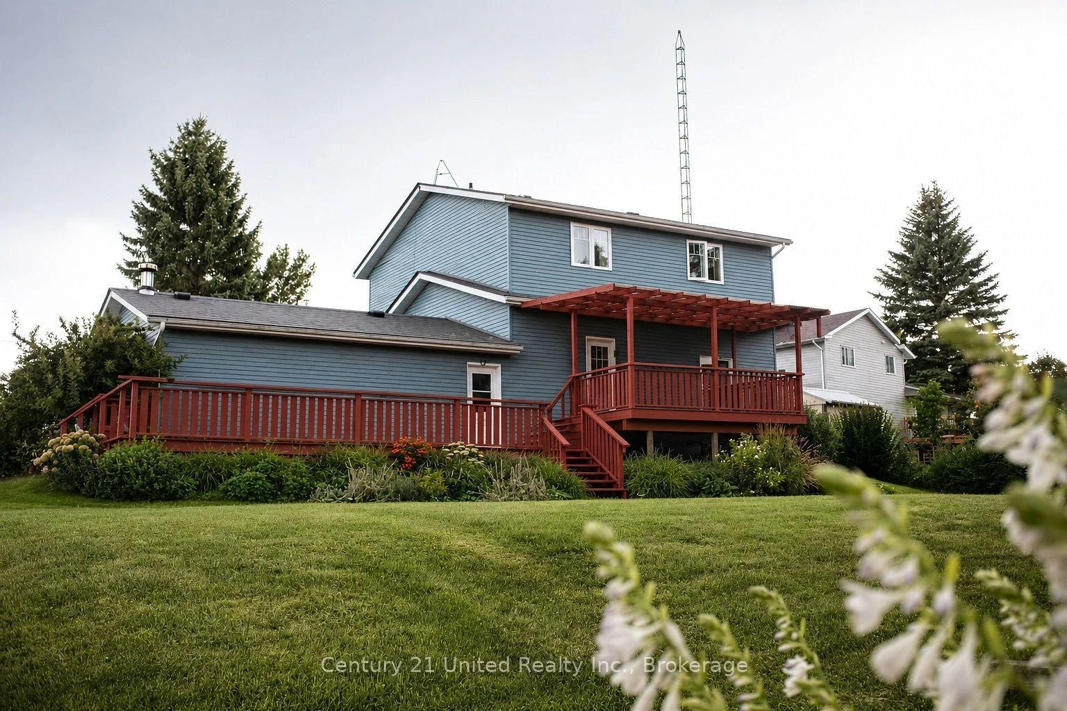 Photo 13 of 9588 Ardagh Crescent, Hamilton Township, Rural Hamilton — HOMEH