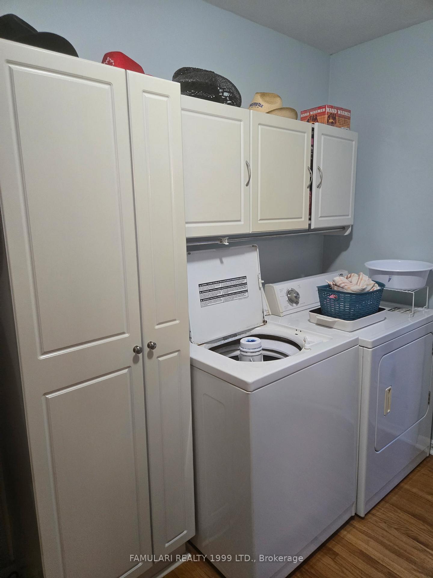 Photo 5 of 122 Gilbert Street, Belleville, Belleville Ward — HOMEH