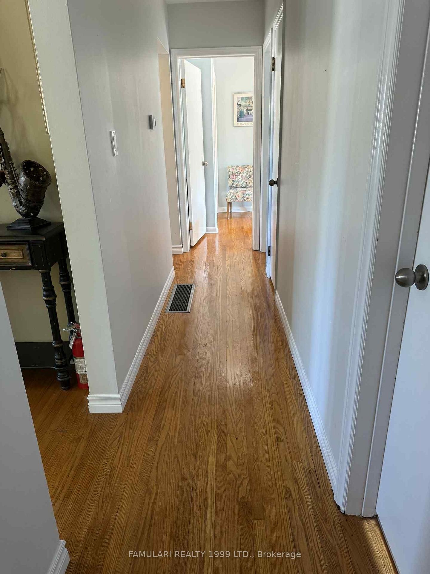 Photo 11 of 122 Gilbert Street, Belleville, Belleville Ward — HOMEH