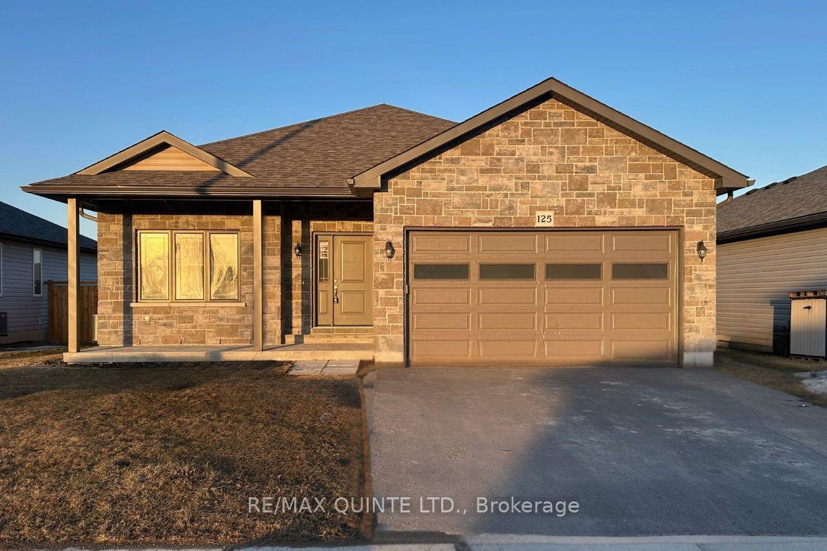 Front of 125 Sienna Avenue