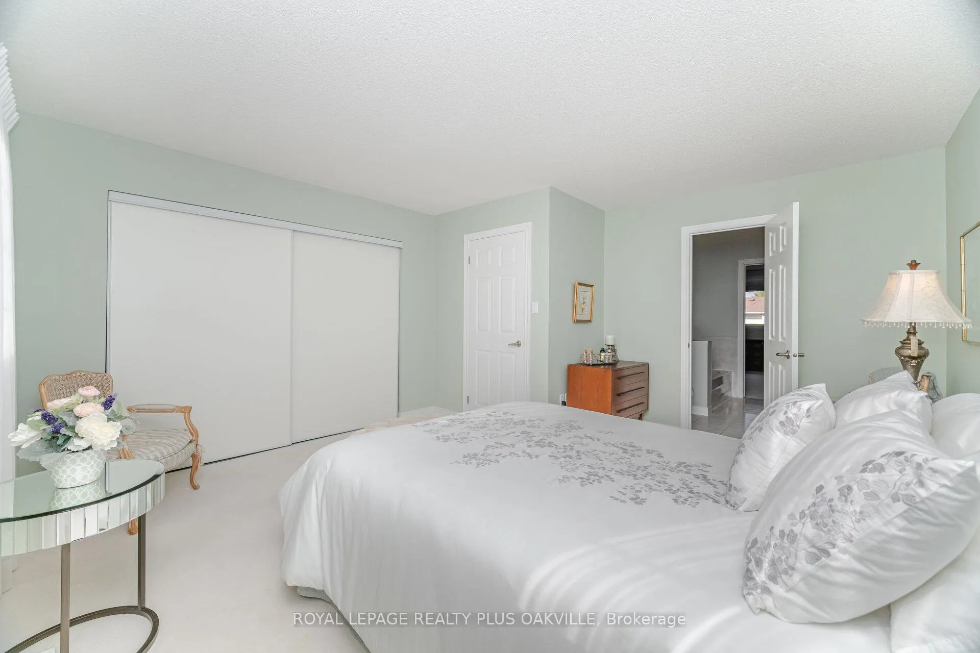 Photo 33 of 53 Kildonan Crescent, Hamilton, Waterdown — HOMEH