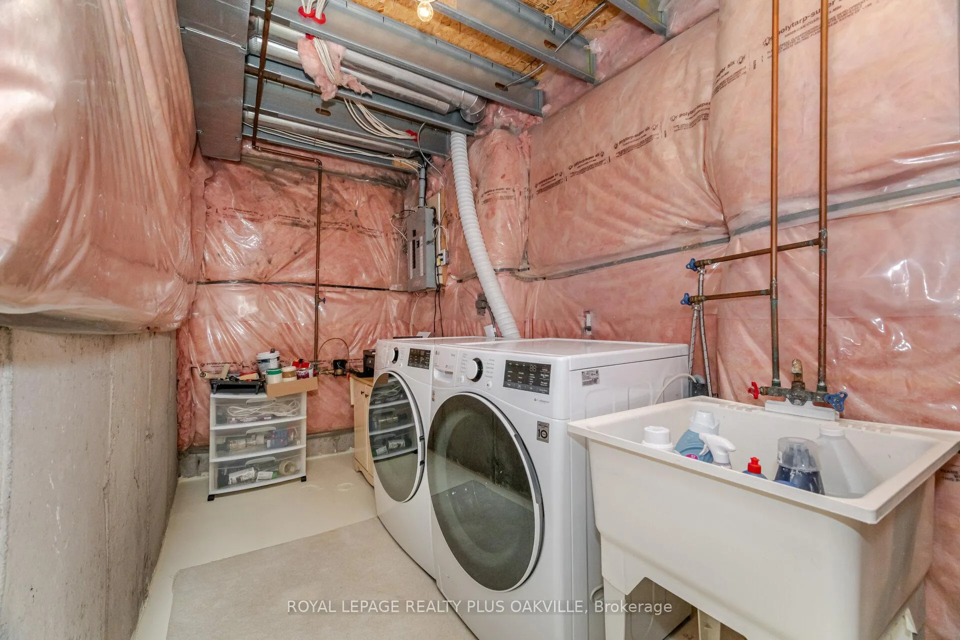 Photo 39 of 53 Kildonan Crescent, Hamilton, Waterdown — HOMEH