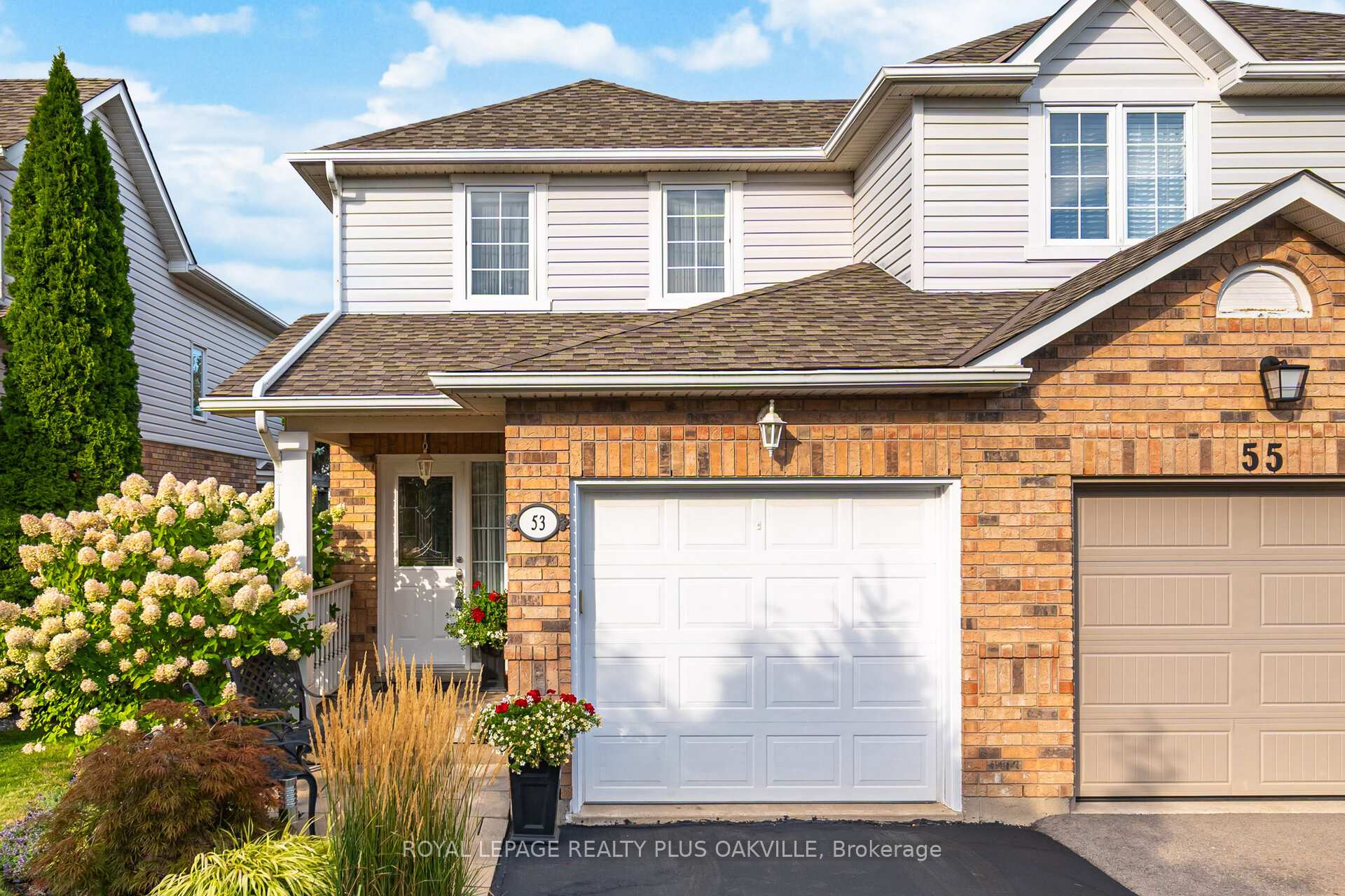 Front of 53 Kildonan Crescent