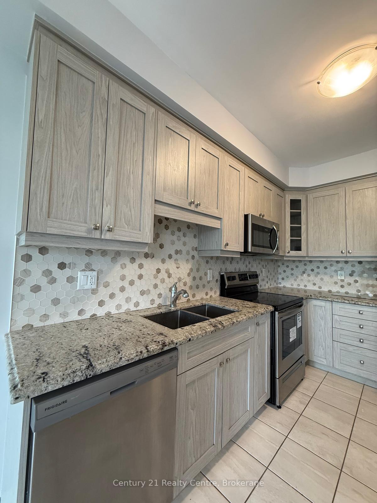 Photo 13 of Unit 15, 1 Tom Brown Drive, Brant, Paris — HOMEH