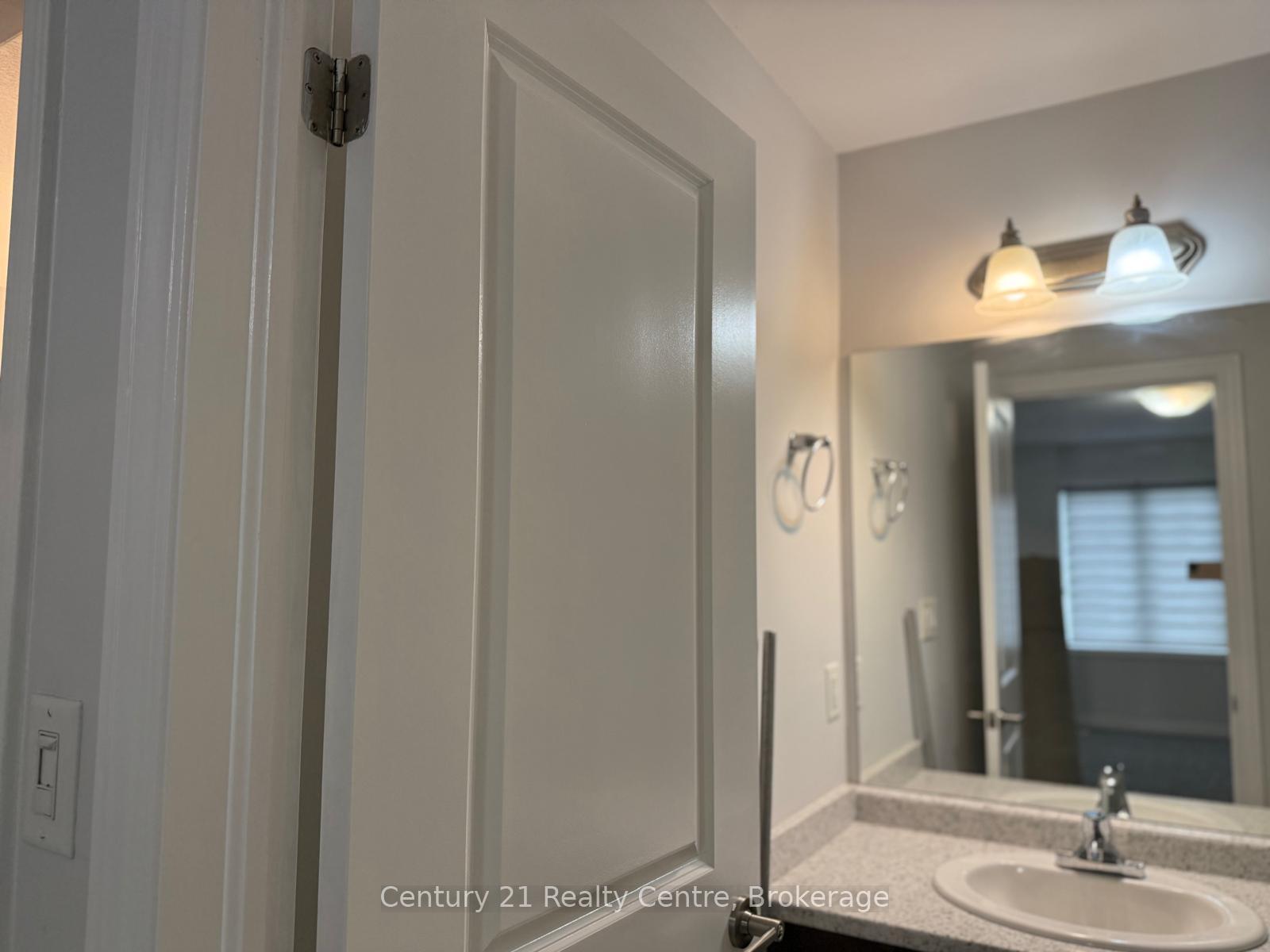 Photo 12 of Unit 15, 1 Tom Brown Drive, Brant, Paris — HOMEH