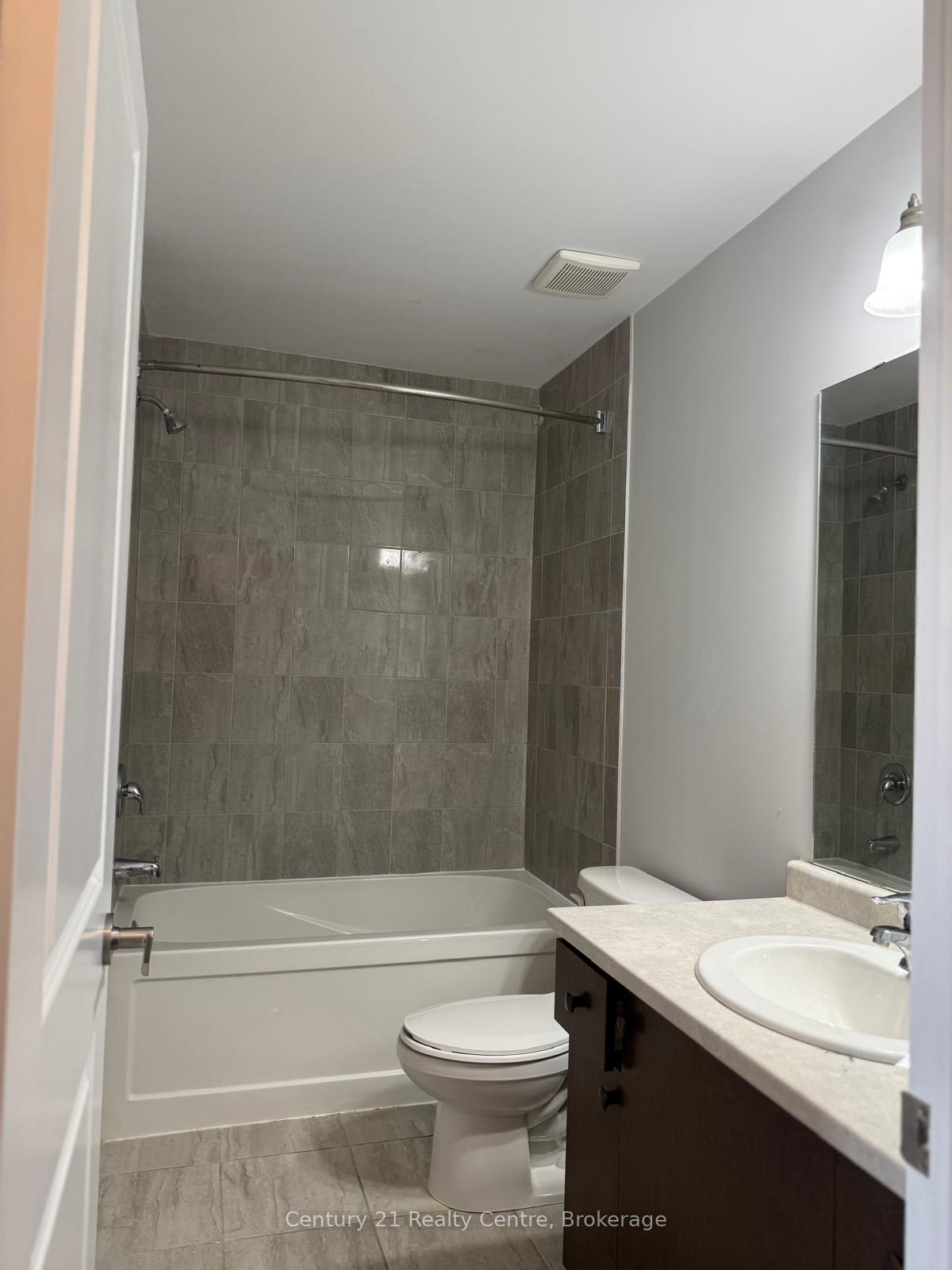 Photo 15 of Unit 15, 1 Tom Brown Drive, Brant, Paris — HOMEH