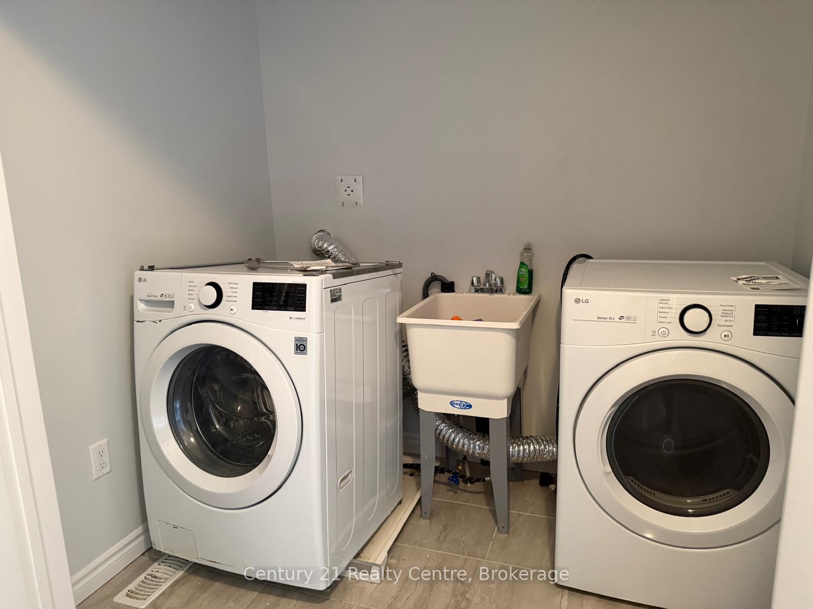 Photo 18 of Unit 15, 1 Tom Brown Drive, Brant, Paris — HOMEH