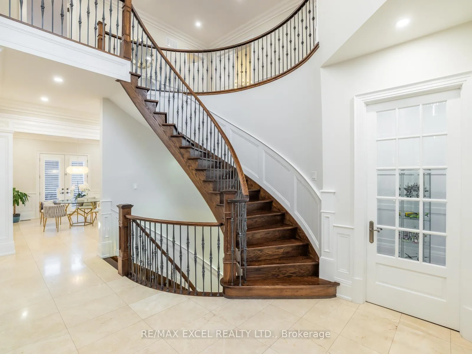 Photo 5 of 134 Spruce Avenue, Richmond Hill, South Richvale — HOMEH