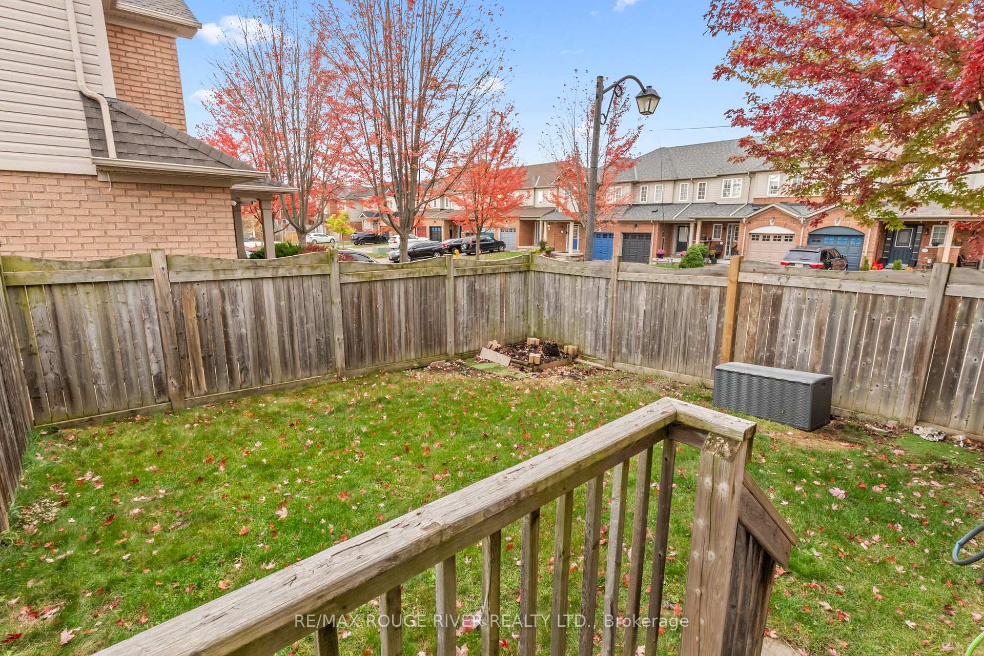 Photo 32 of 32 Beer Crescent, Ajax, South East — HOMEH