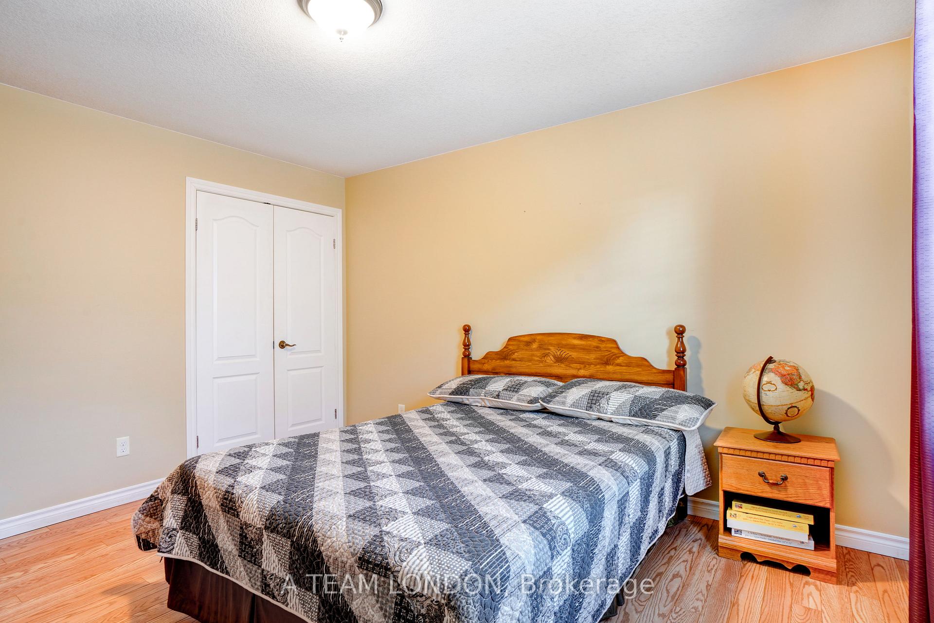 Photo 17 of 244 Sydenham Street E, Aylmer — HOMEH