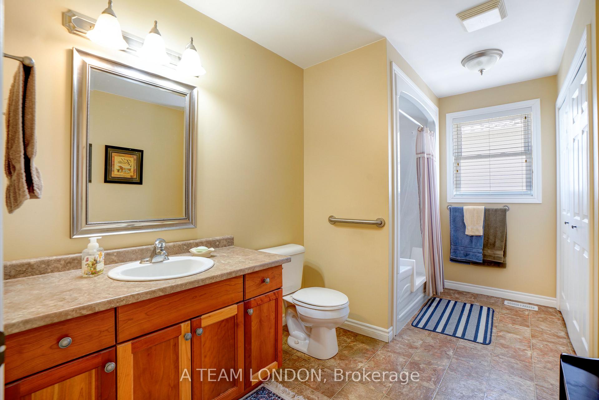 Photo 18 of 244 Sydenham Street E, Aylmer — HOMEH