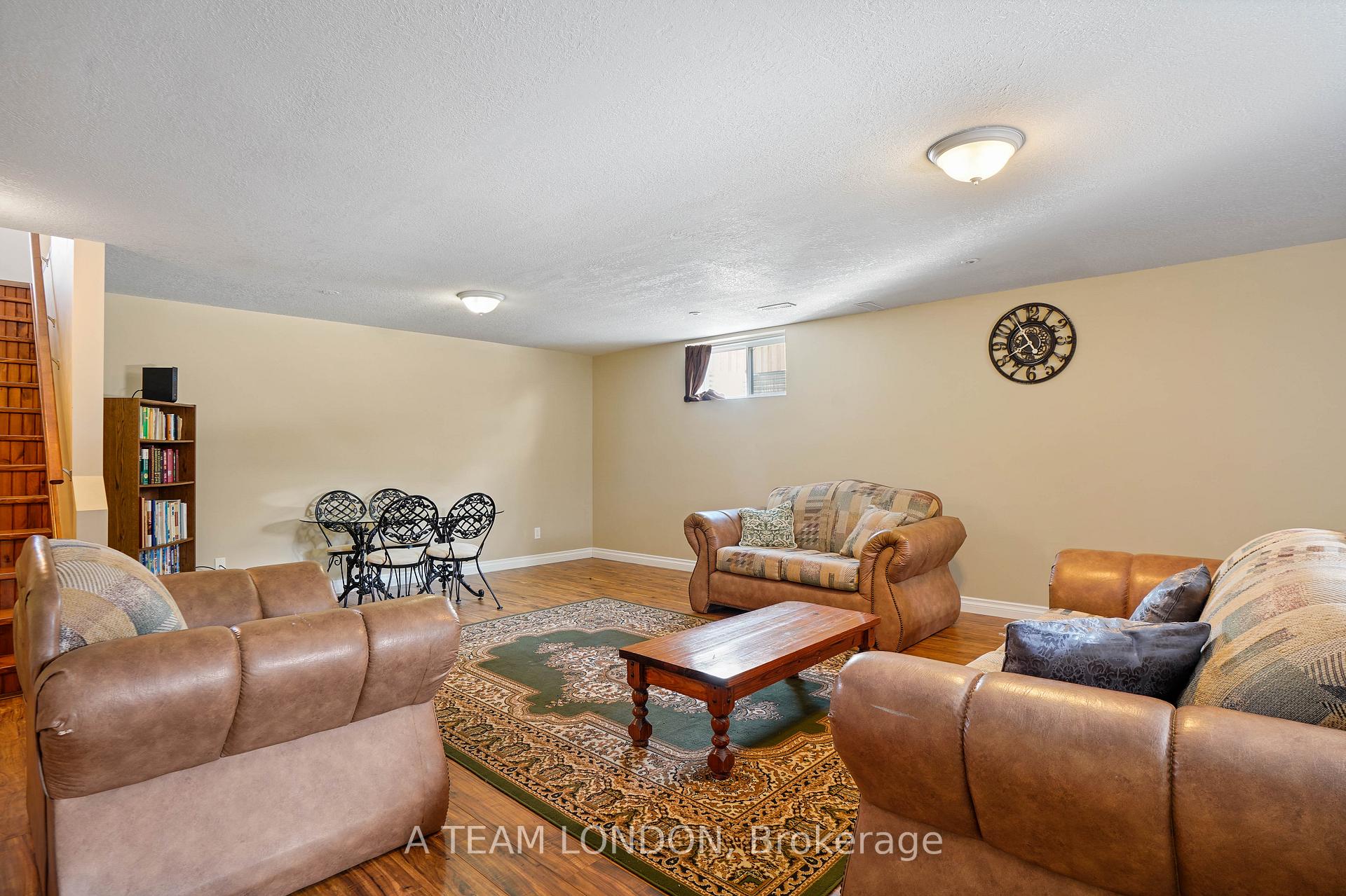 Photo 22 of 244 Sydenham Street E, Aylmer — HOMEH