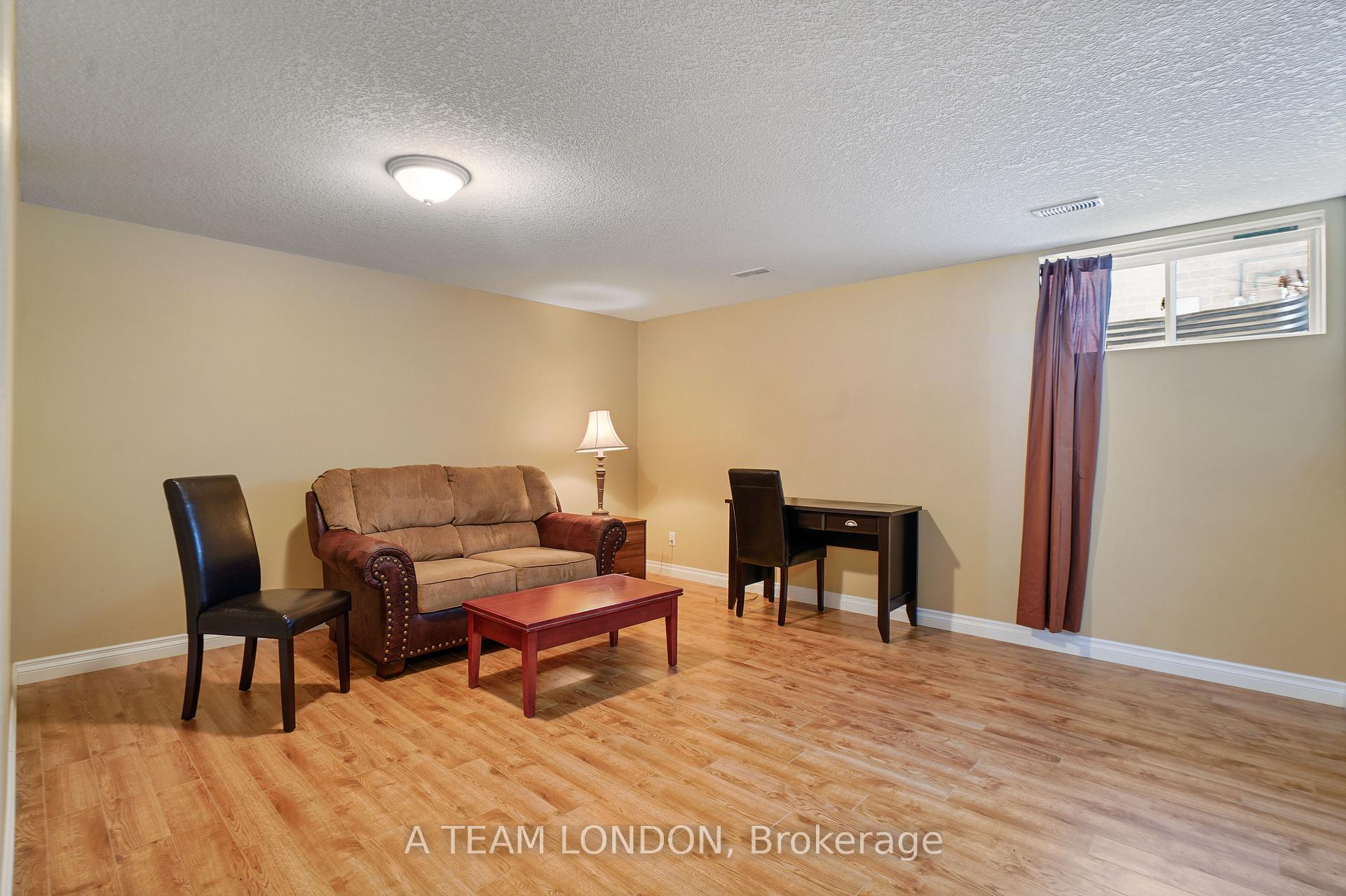Photo 25 of 244 Sydenham Street E, Aylmer — HOMEH