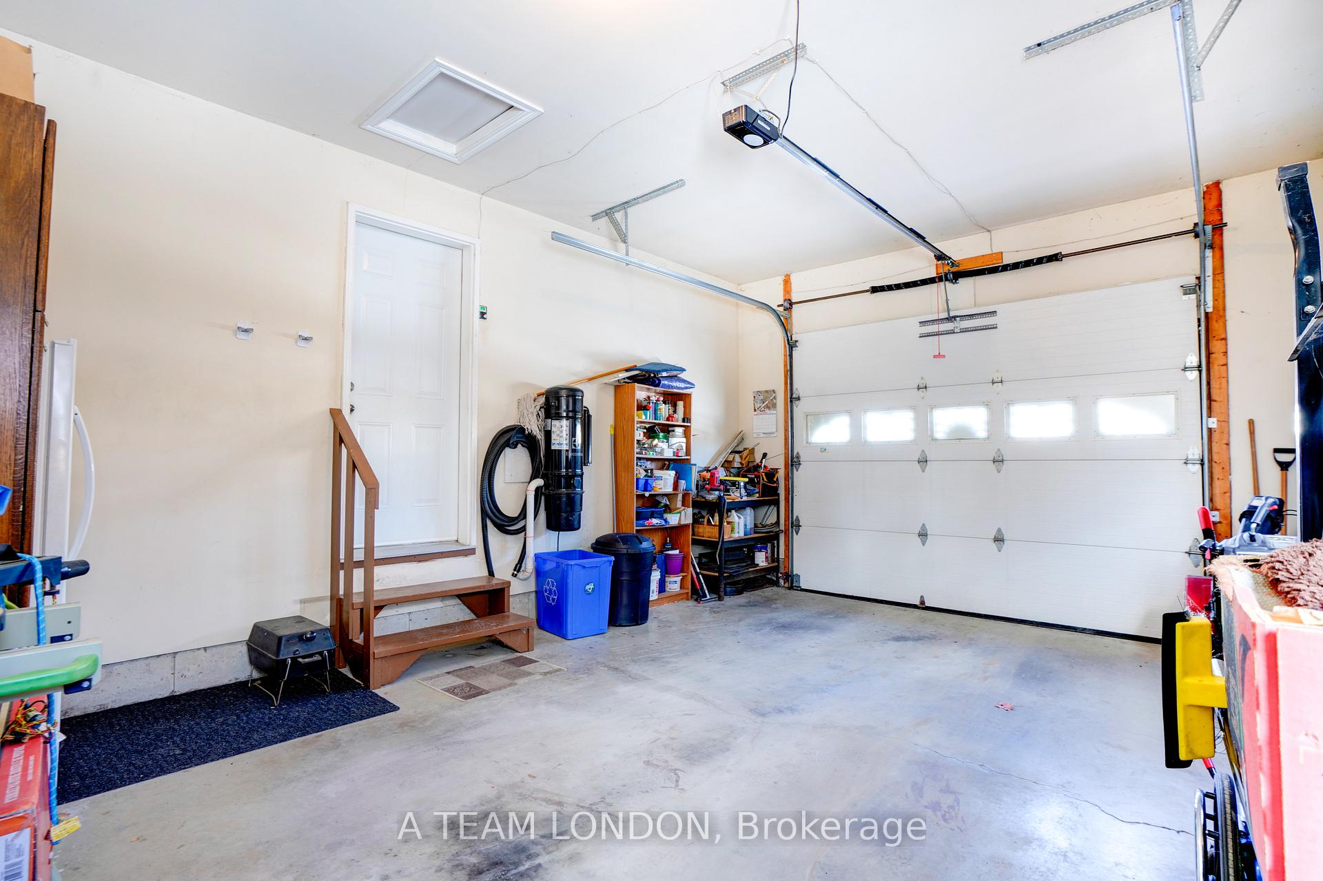 Photo 27 of 244 Sydenham Street E, Aylmer — HOMEH